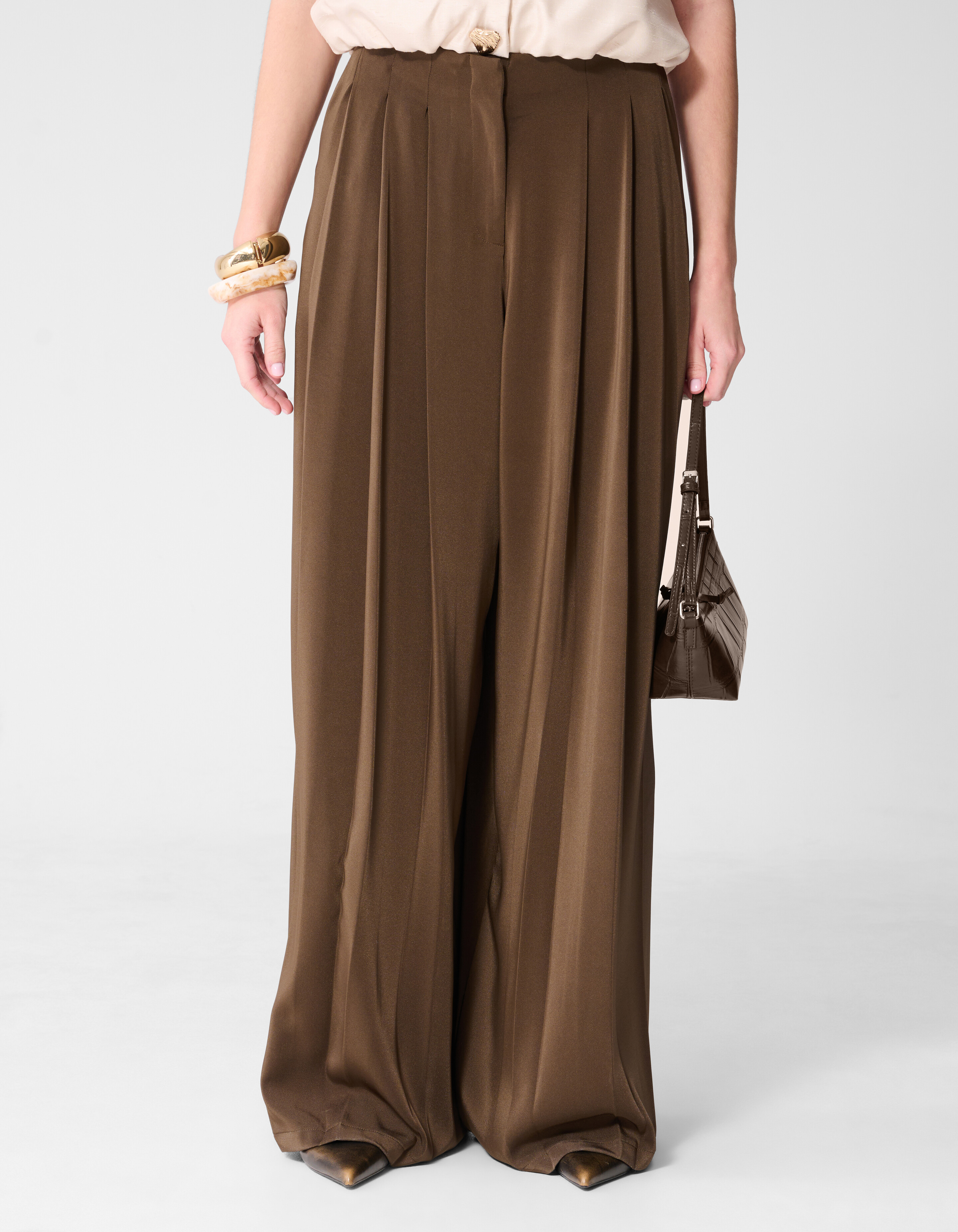 Pleated Loose Fit Broek Bruin By Fred SHOEBY WOMEN