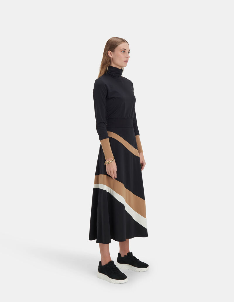 Travel Rok by Mieke