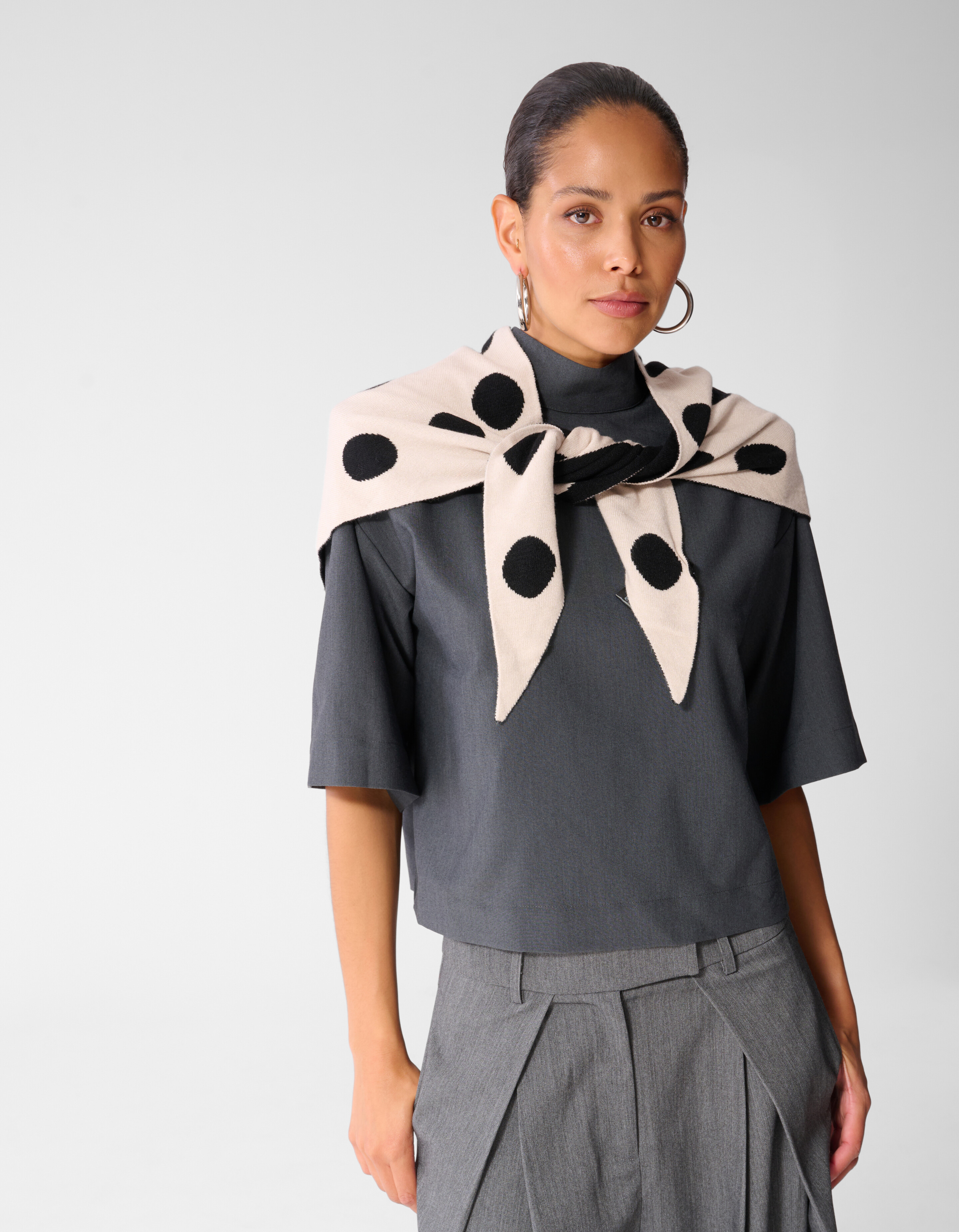 Polkadot Triangel Sjaal Zwart/Wit SHOEBY ACCESSOIRES