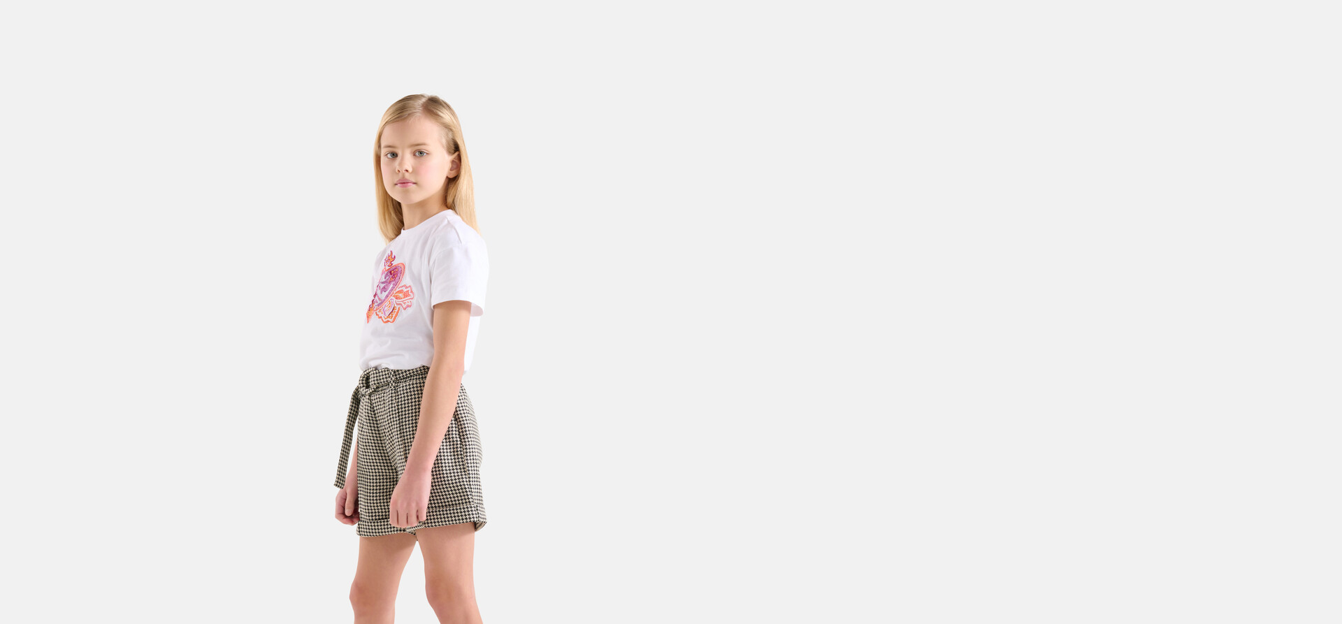 Heart Embroidery T-shirt Gebroken Wit SHOEBY GIRLS
