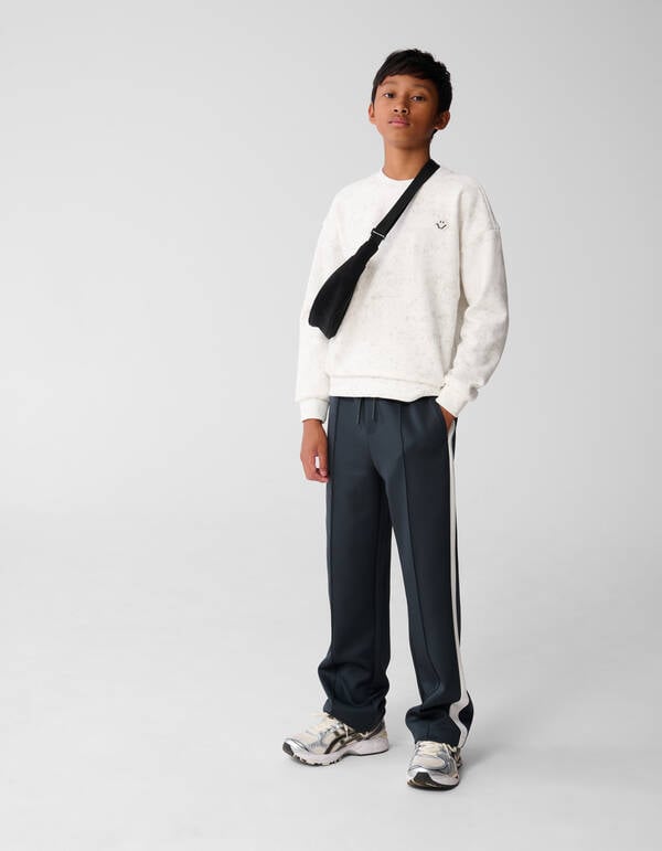 Printed Smiley Artwork Sweater Wit SHOEBY BOYS