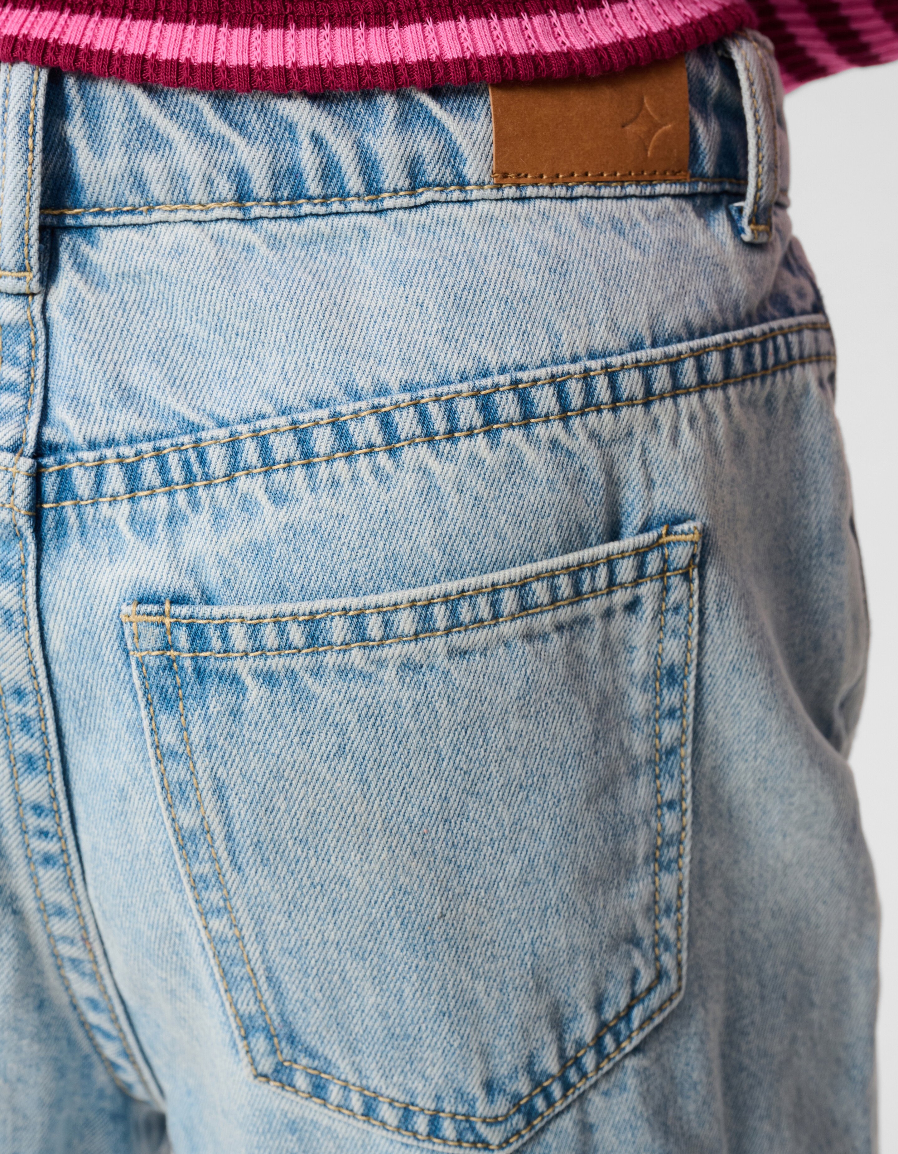 Fun Embroidery Denim Bleached SHOEBY GIRLS