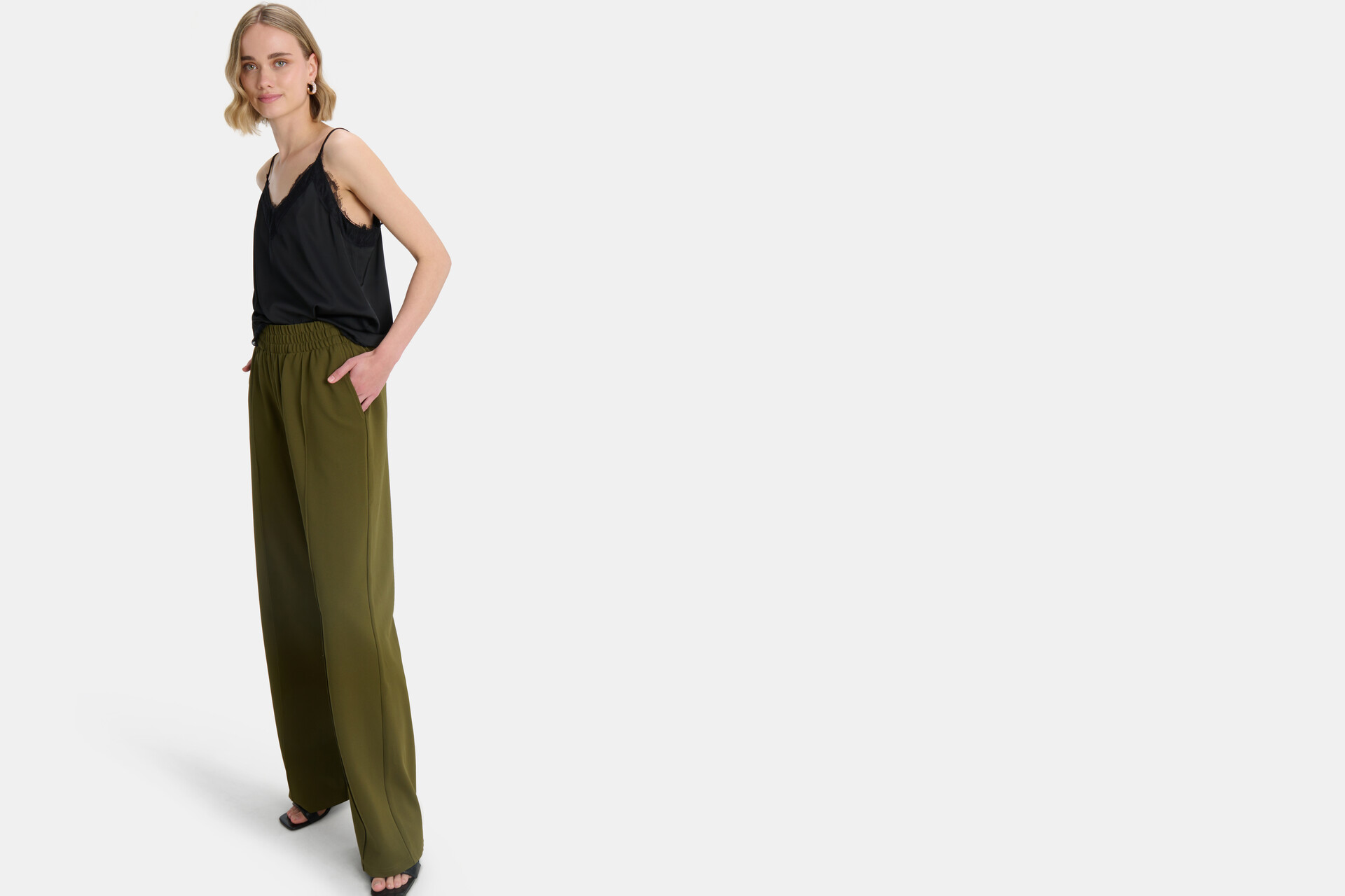 Basis Wide Leg Broek Donkergroen SHOEBY WOMEN