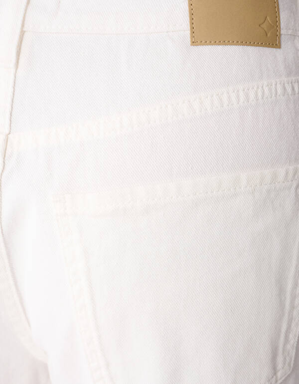 Straight Fit Jeans Wit By Monica SHOEBY WOMEN