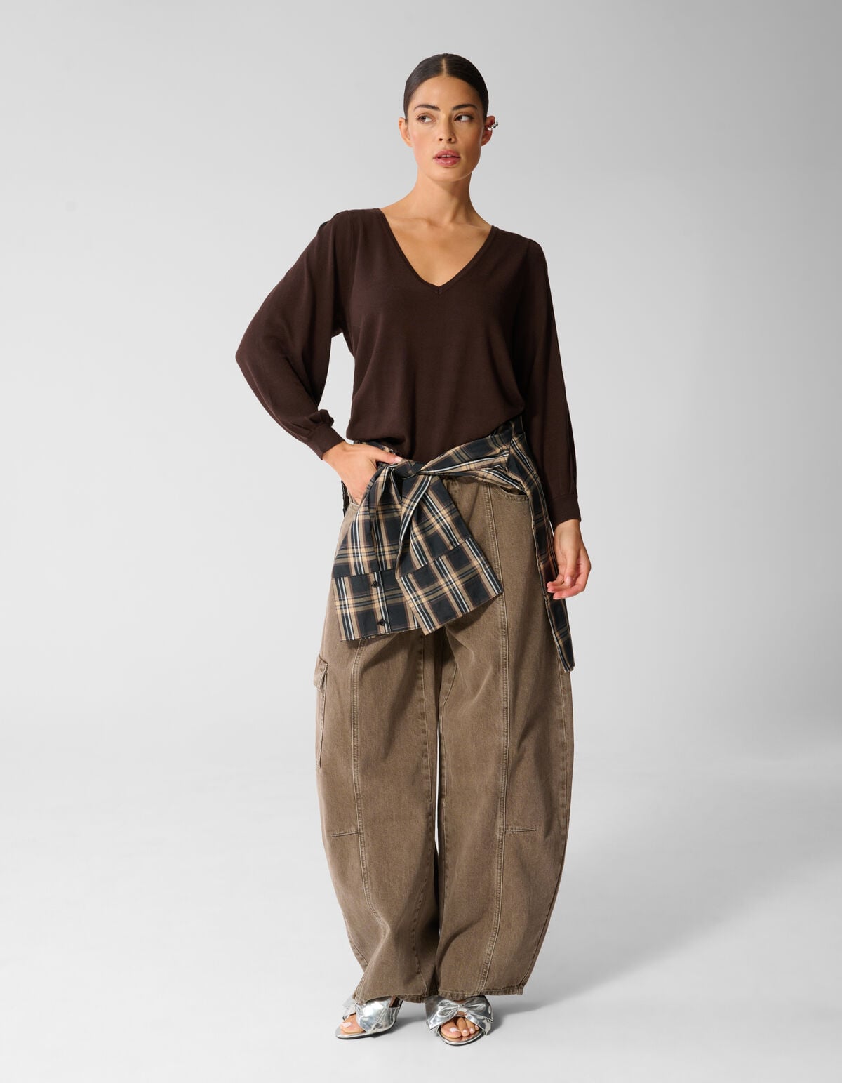 Gebreide V-neck Trui Donkerbruin SHOEBY WOMEN