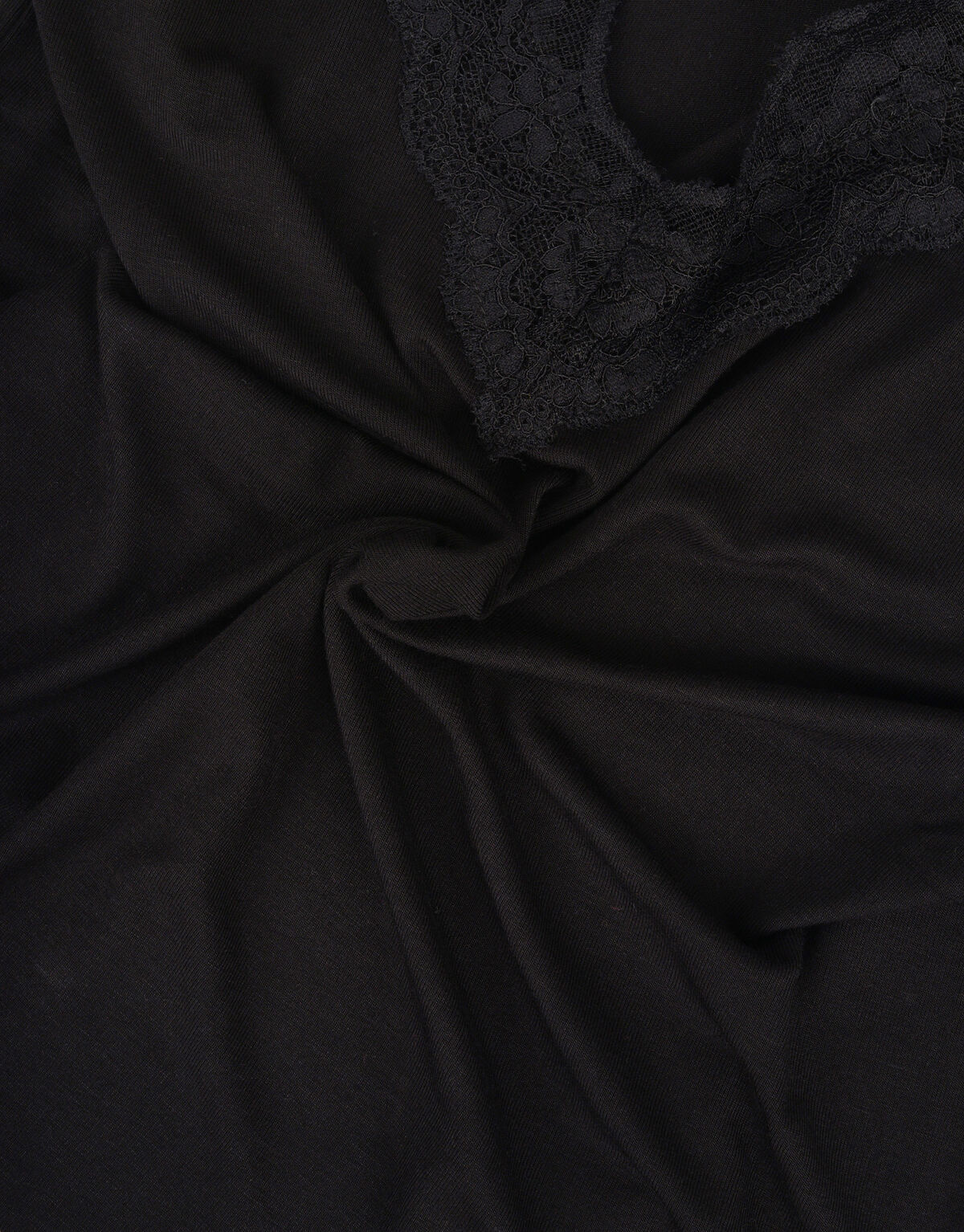 Lacy Singlet EKSEPT
