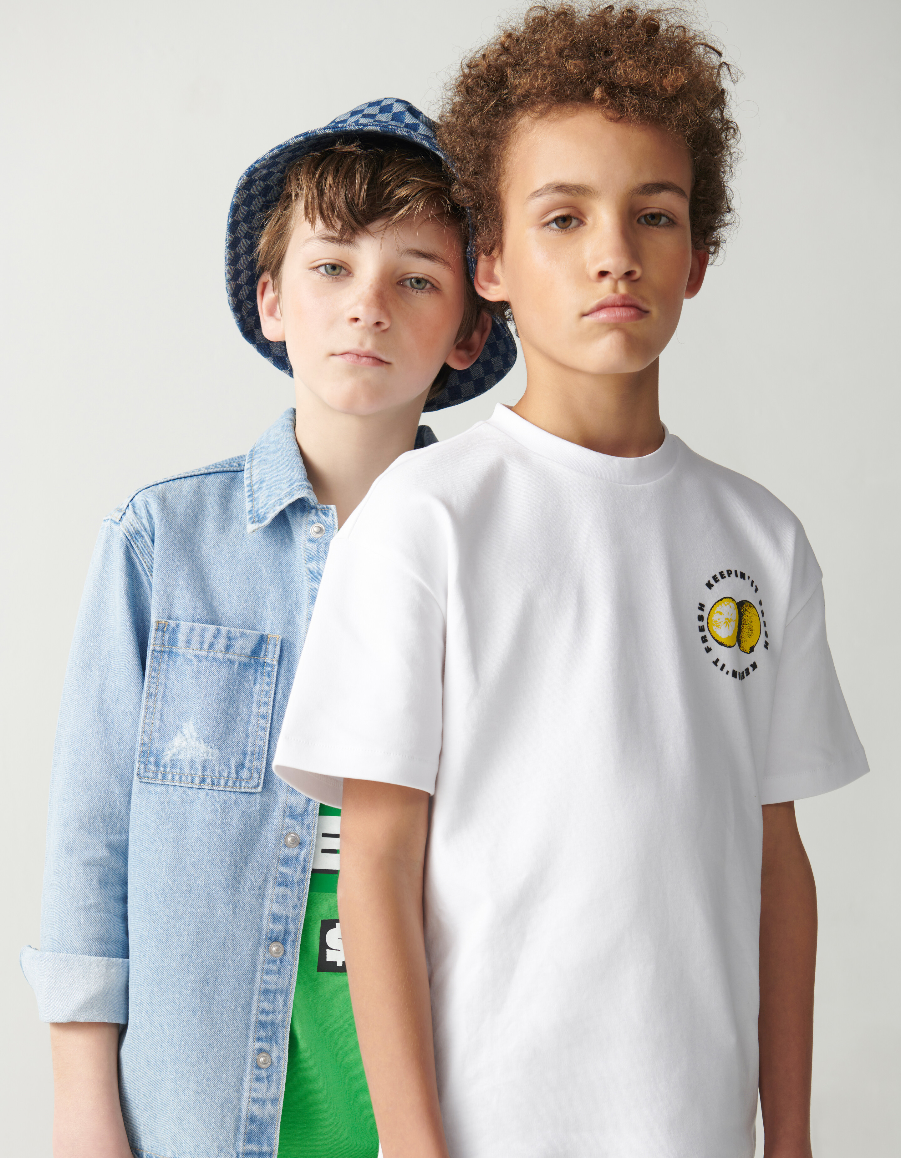 Heavy Artwork T-shirt Wit By Dylan SHOEBY BOYS