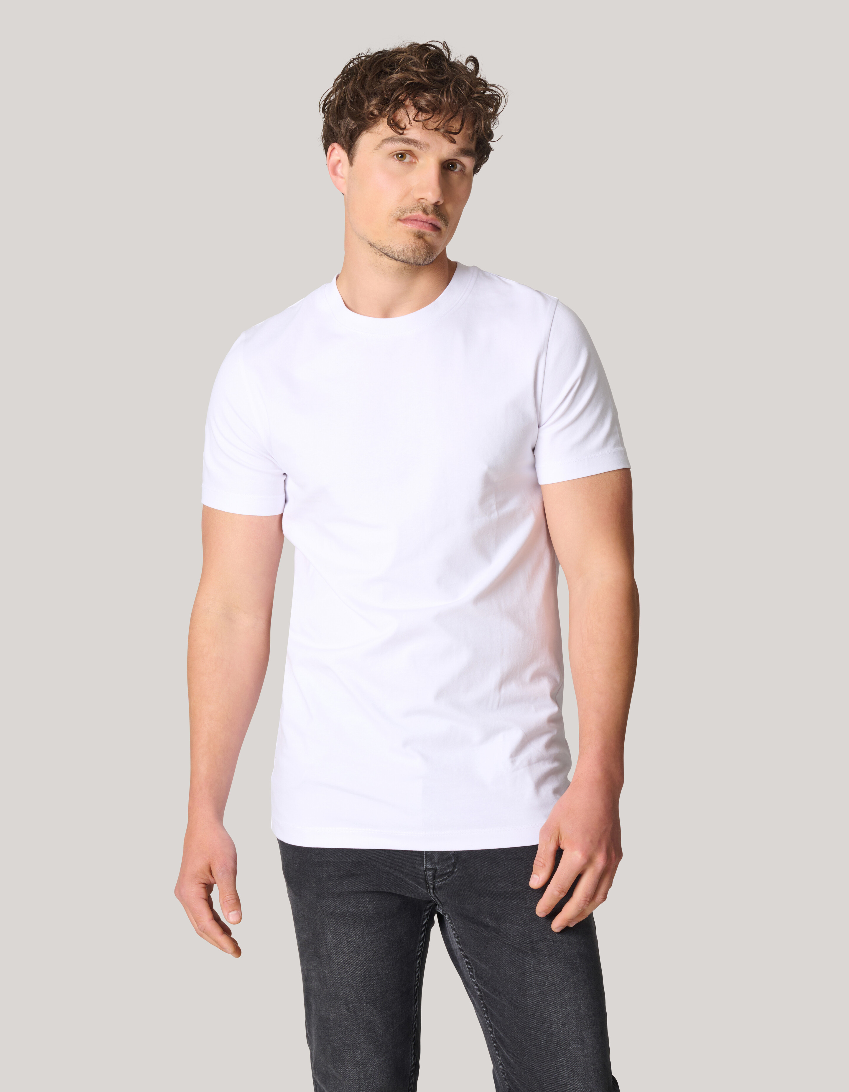 Correspondent salaris Permanent Basis T-shirt Wit | Shoeby