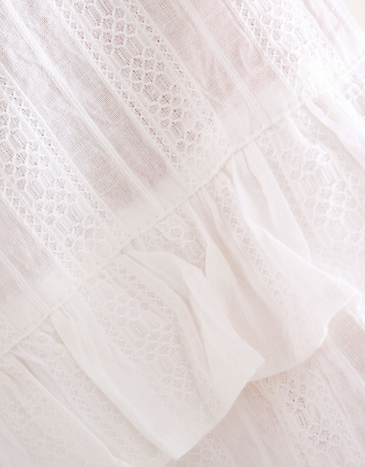 Ruffle Blouse Wit SHOEBY WOMEN