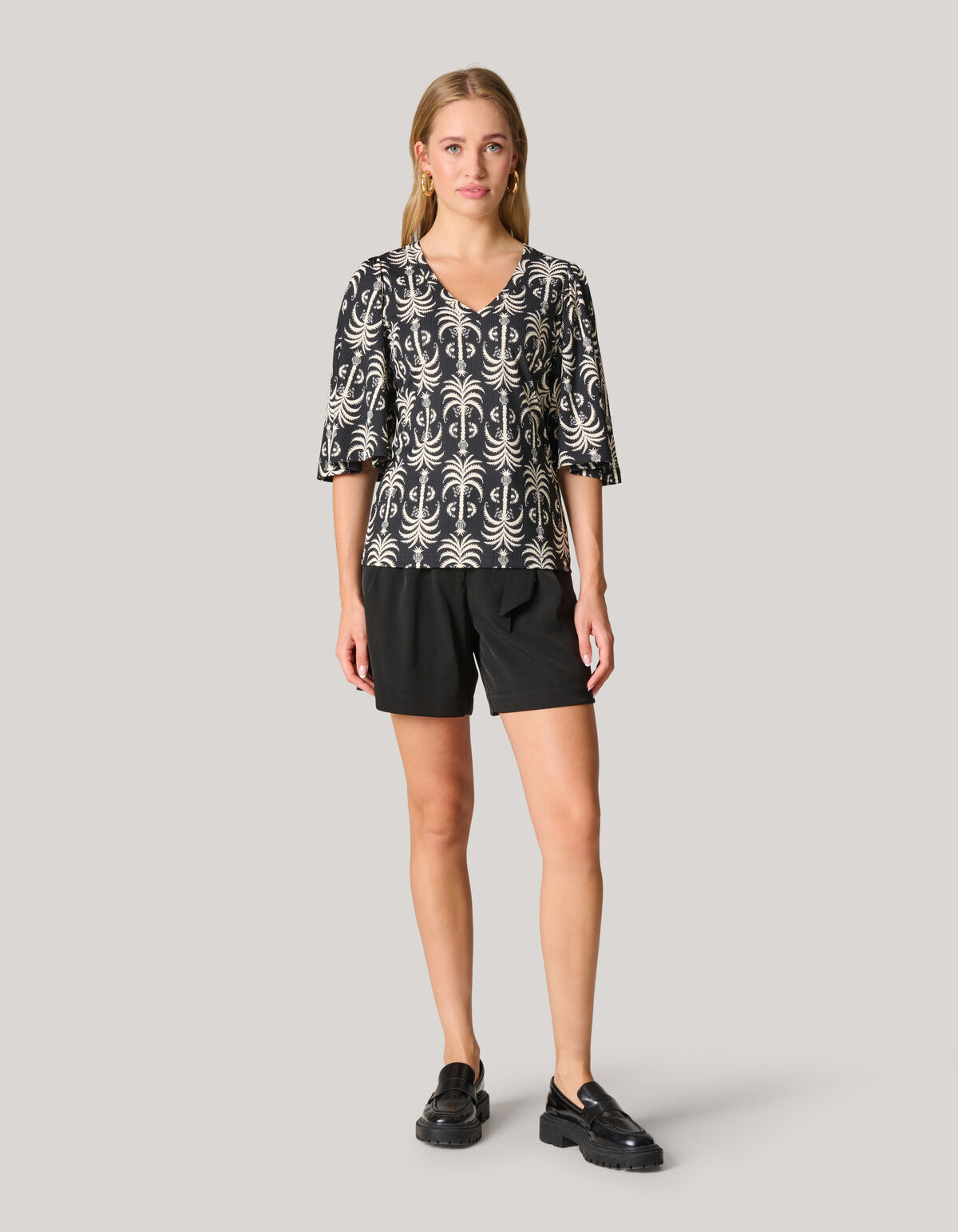 Printed Rib Jersey Ruffle Top Zwart SHOEBY WOMEN