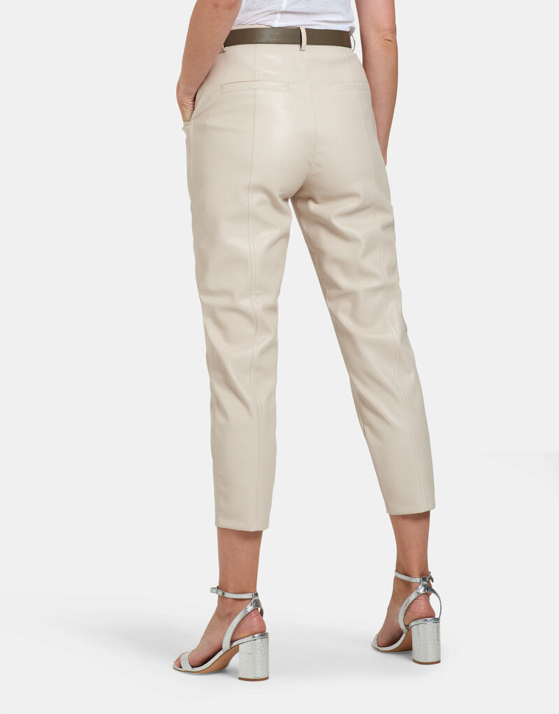 Move Broek