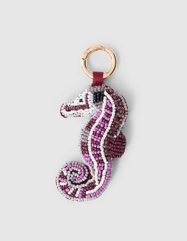 Beaded Zeepaard Bagcharm Donkerrood SHOEBY ACCESSOIRES