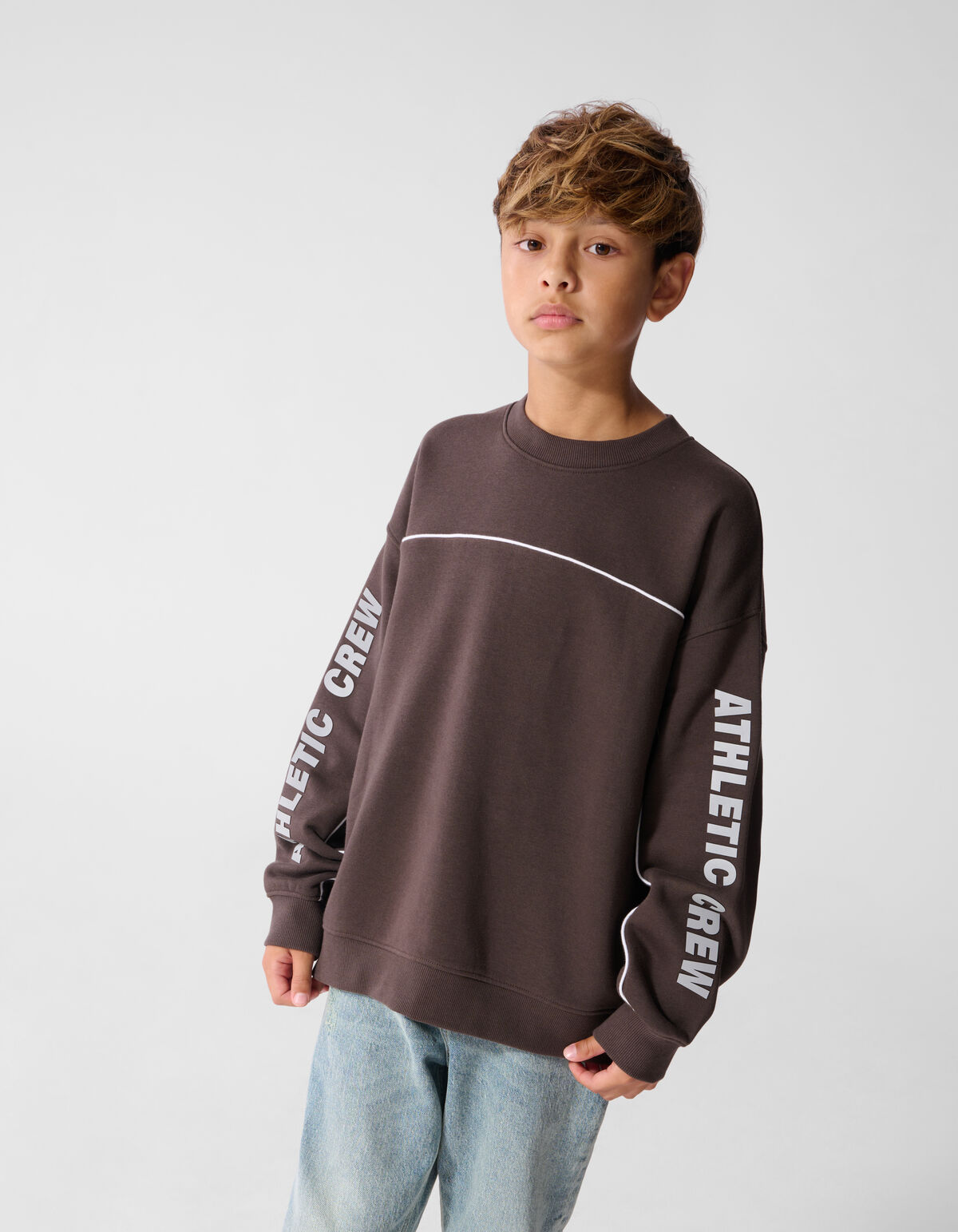 Sporty Sweater Donkerbruin SHOEBY BOYS