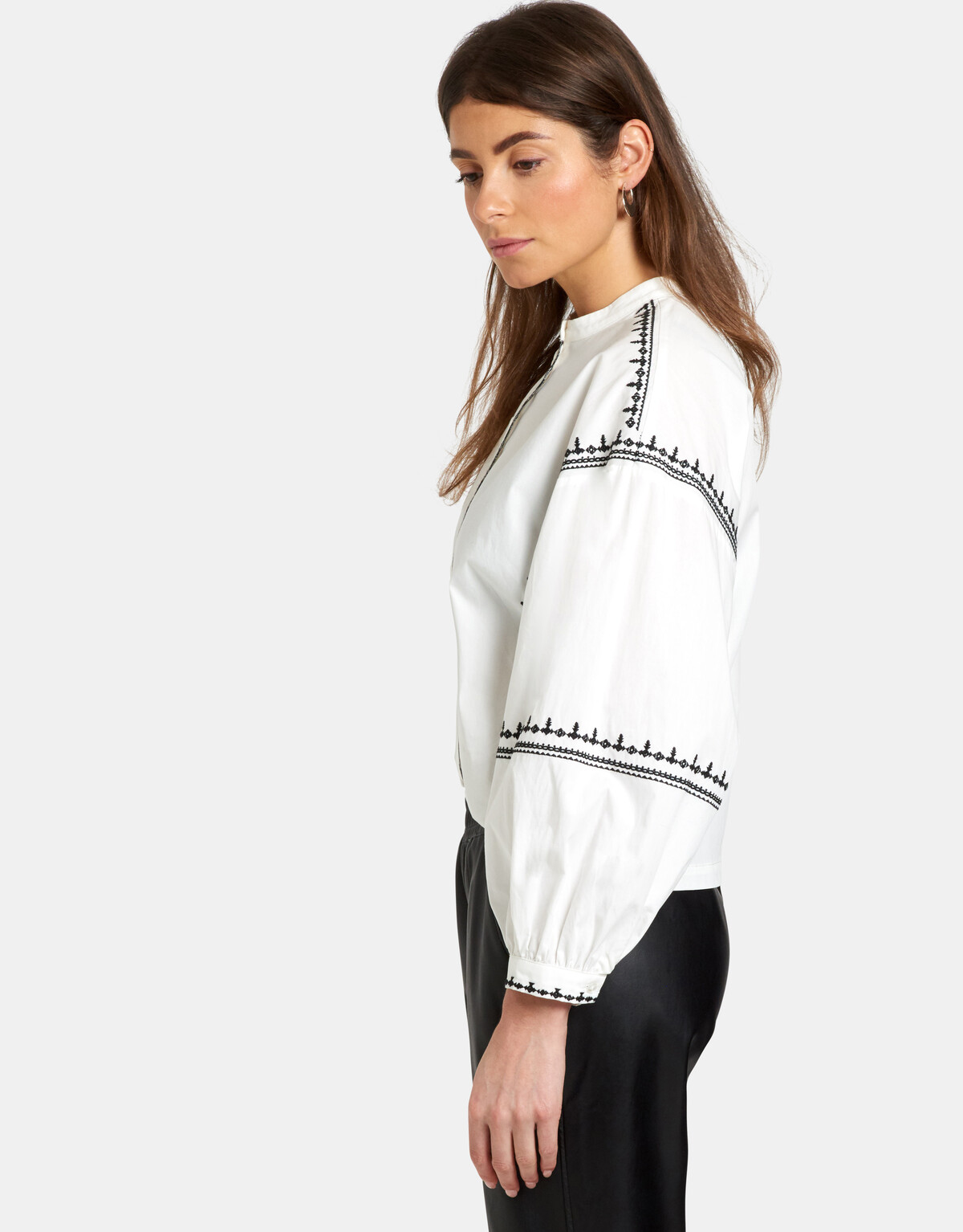 Folk Blouse by Lonneke