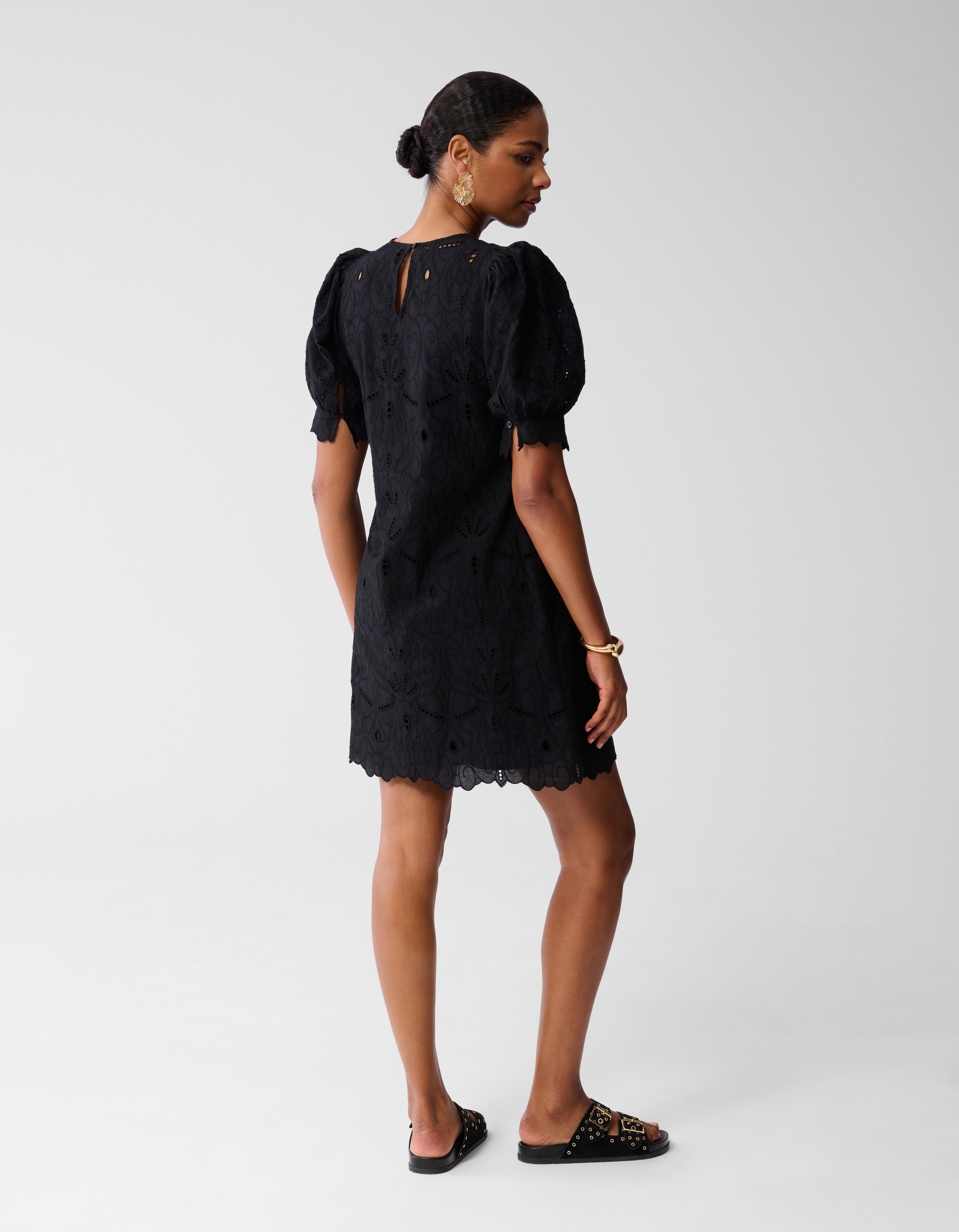 Embroidery Mini Jurk Zwart By Fred SHOEBY WOMEN