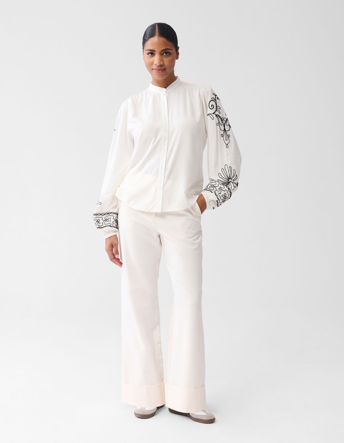 Cord Embroidery Blouse Gebroken Wit SHOEBY WOMEN