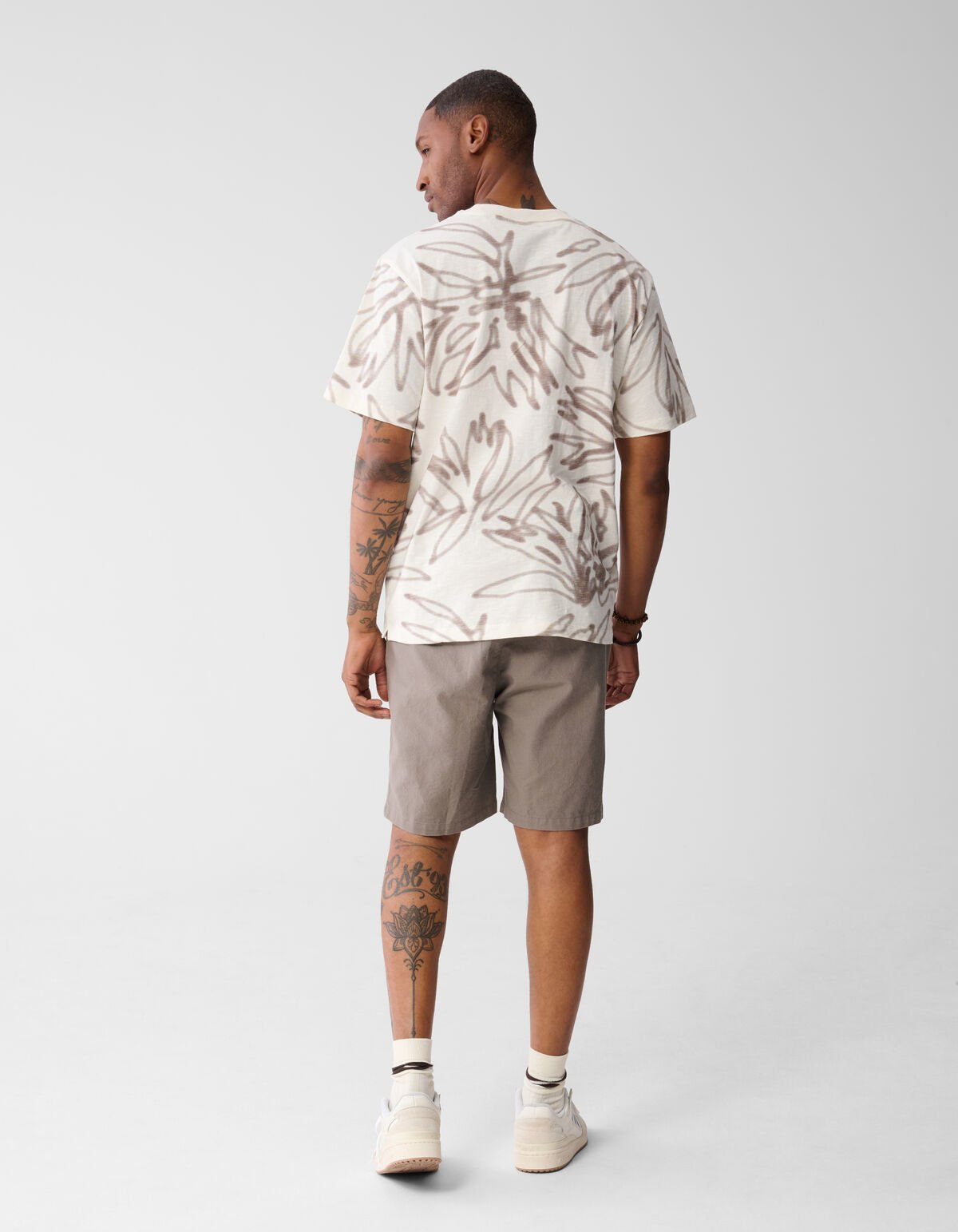 Printed T-shirt Gebroken Wit SHOEBY MEN