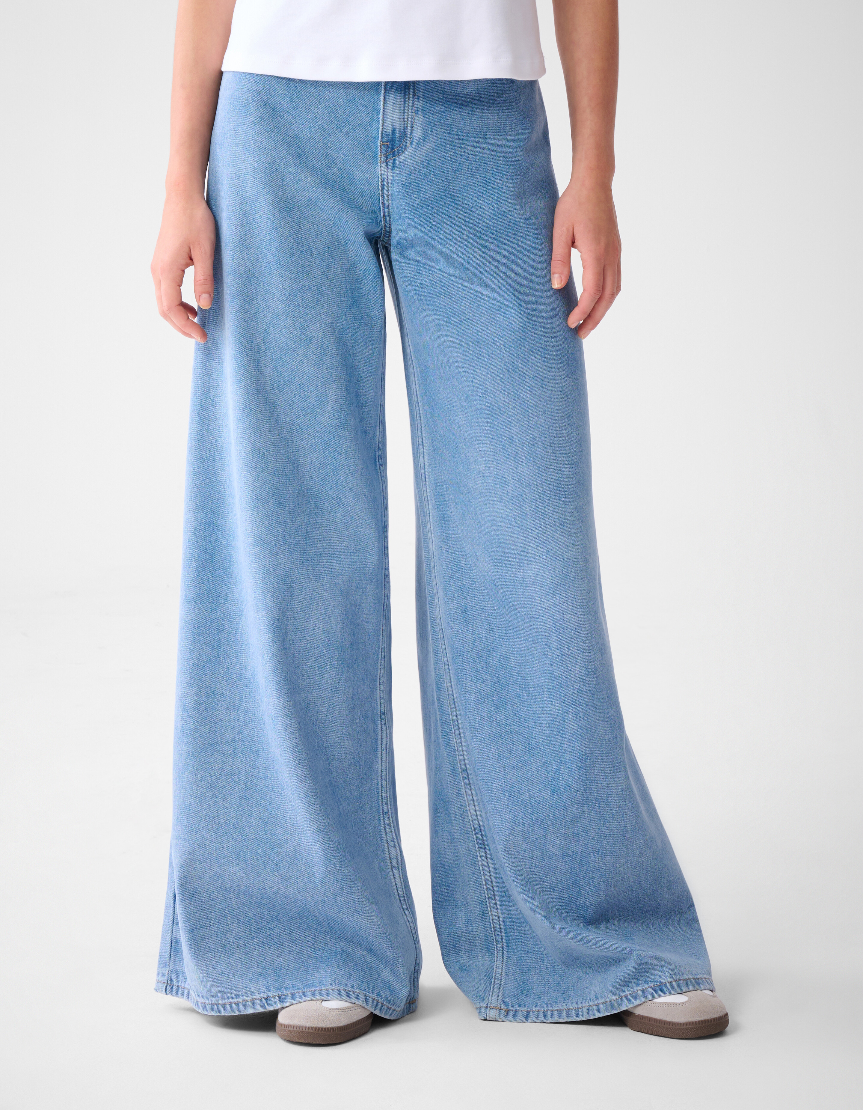 Ultra Wide Leg Fit Jeans Blauw By Lonneke SHOEBY WOMEN