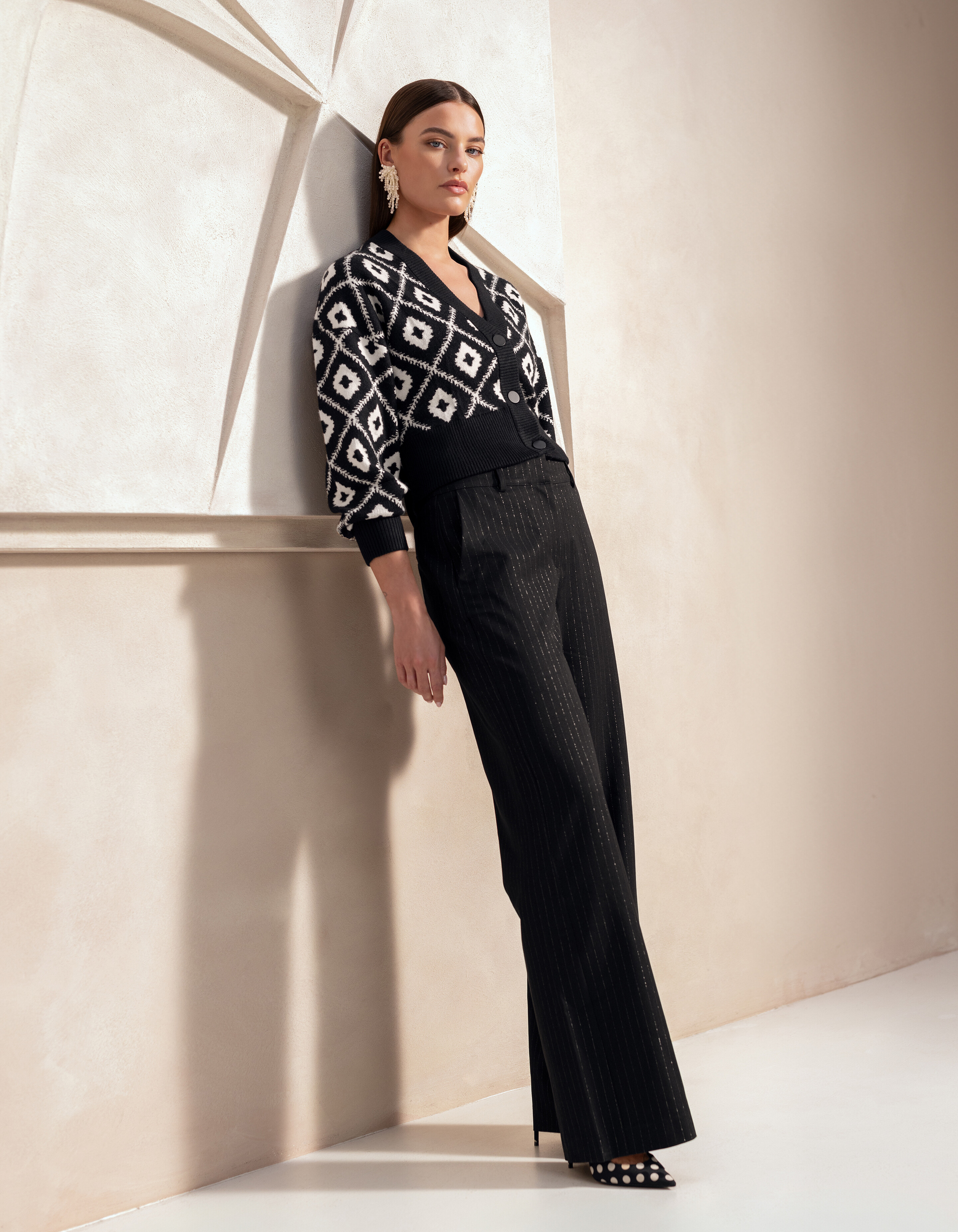 Grafisch Cropped Vest Zwart By Mieke SHOEBY WOMEN