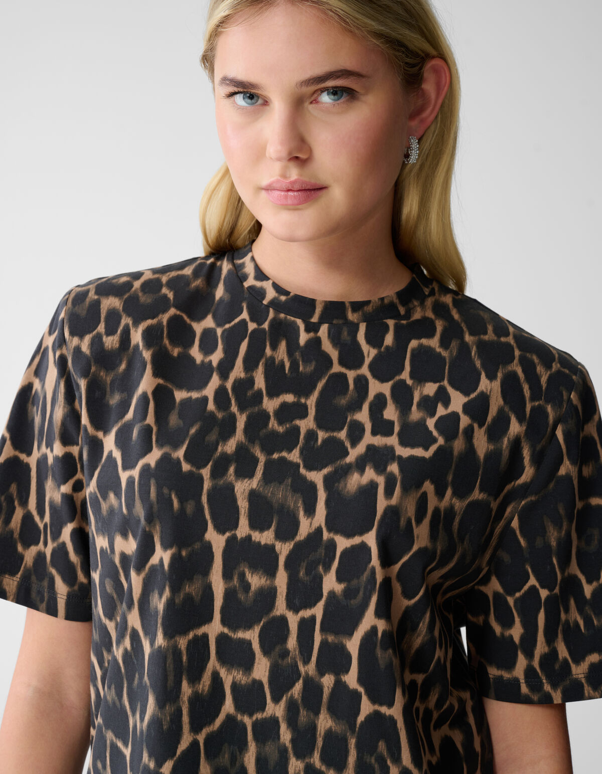 Padded Leopard Print T-shirt Bruin SHOEBY WOMEN