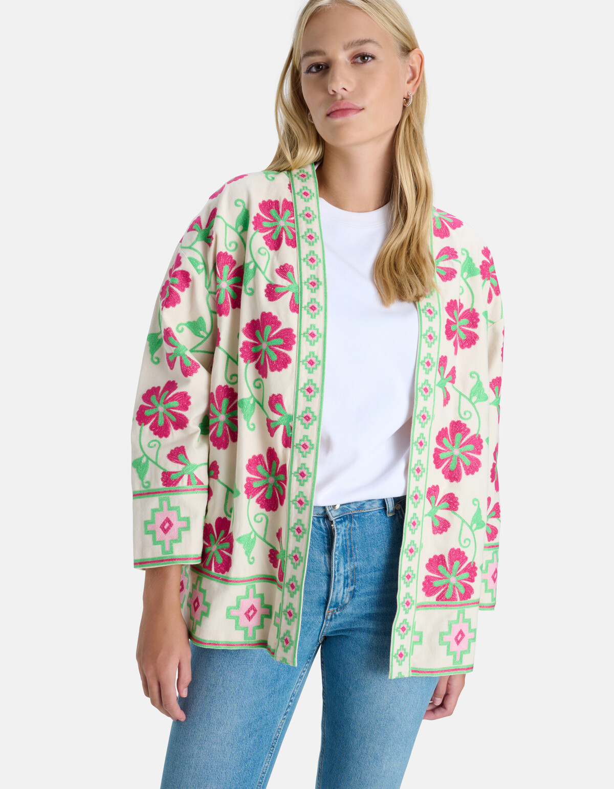 Embroidery Kimono By Lonneke EKSEPT