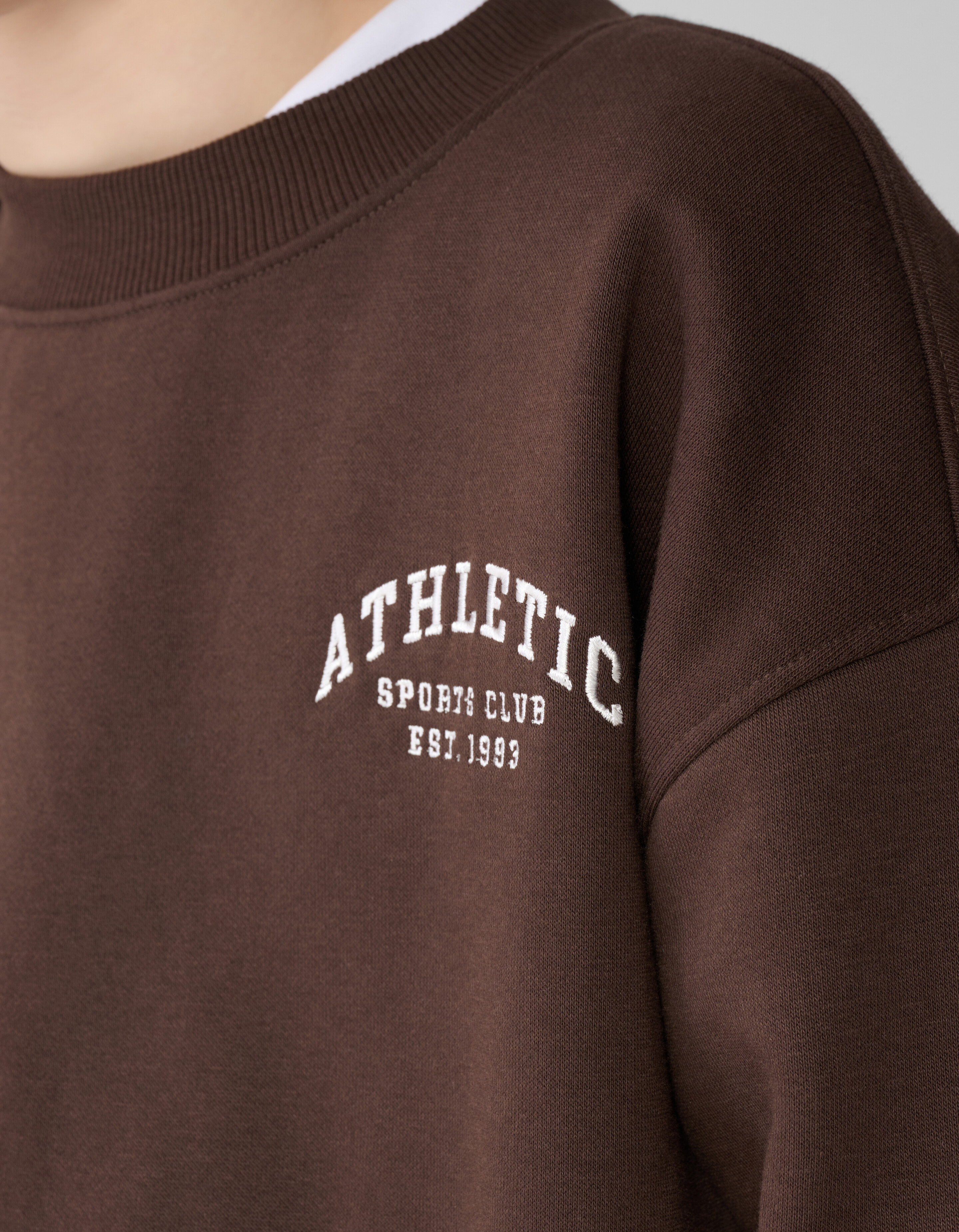 Athletic Artwork Sweater Donkerbruin SHOEBY BOYS