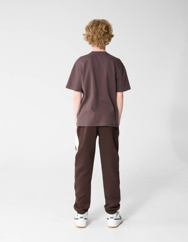Label T-shirt Donkerbruin SHOEBY BOYS