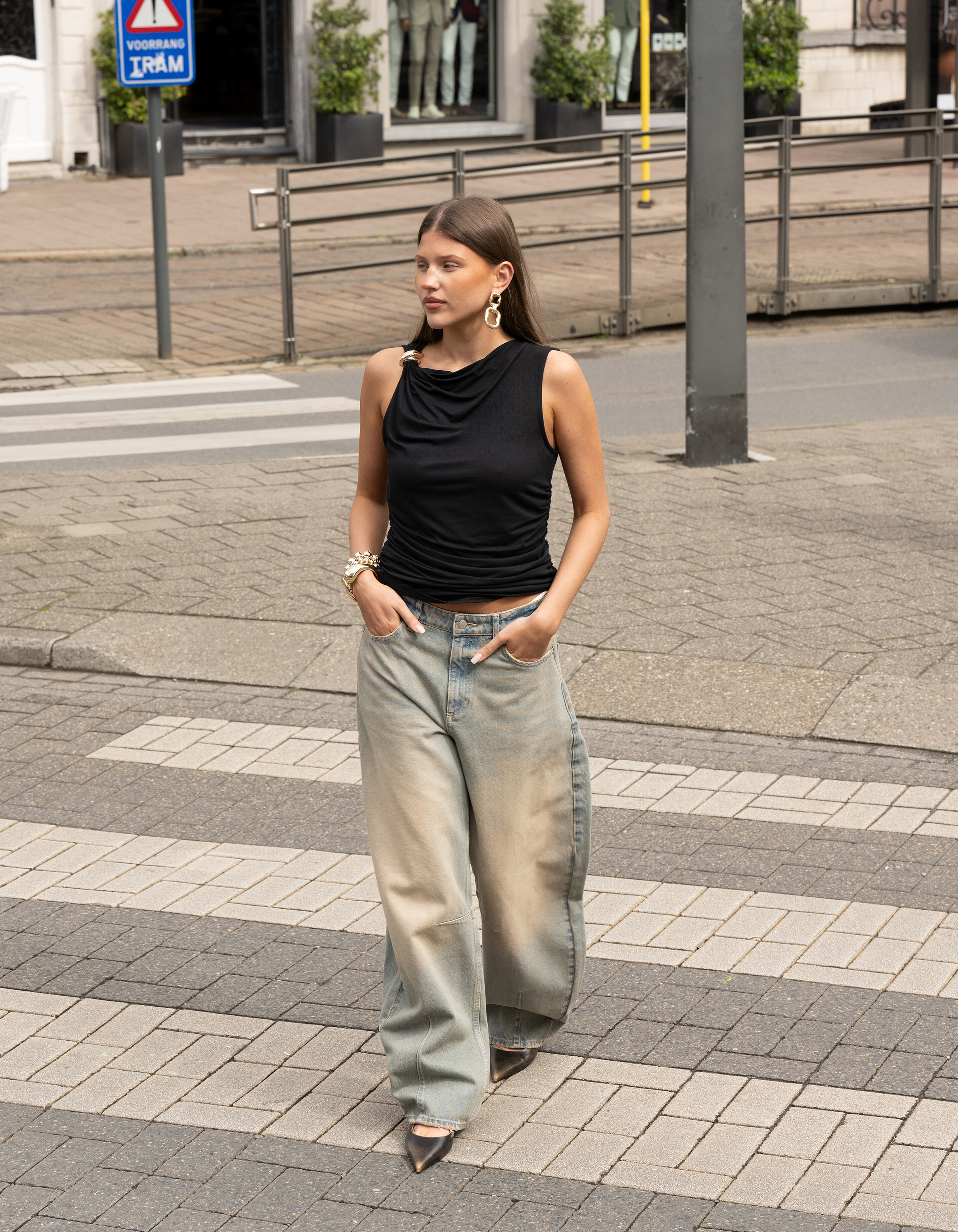 Sleeveless Hardware Top Zwart SHOEBY WOMEN