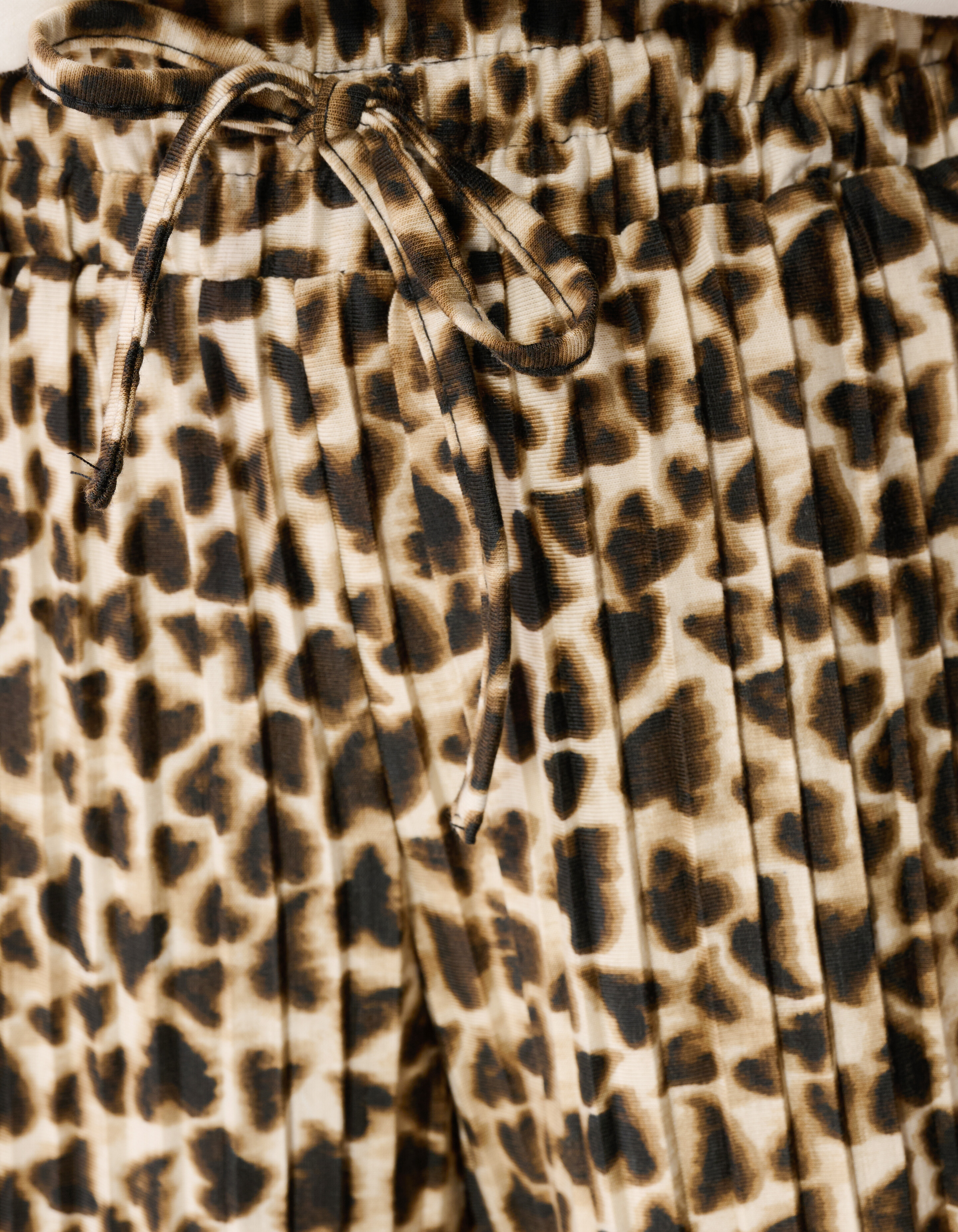 Leopard Pliss&eacute; Wide Leg Broek Lichtbruin SHOEBY GIRLS