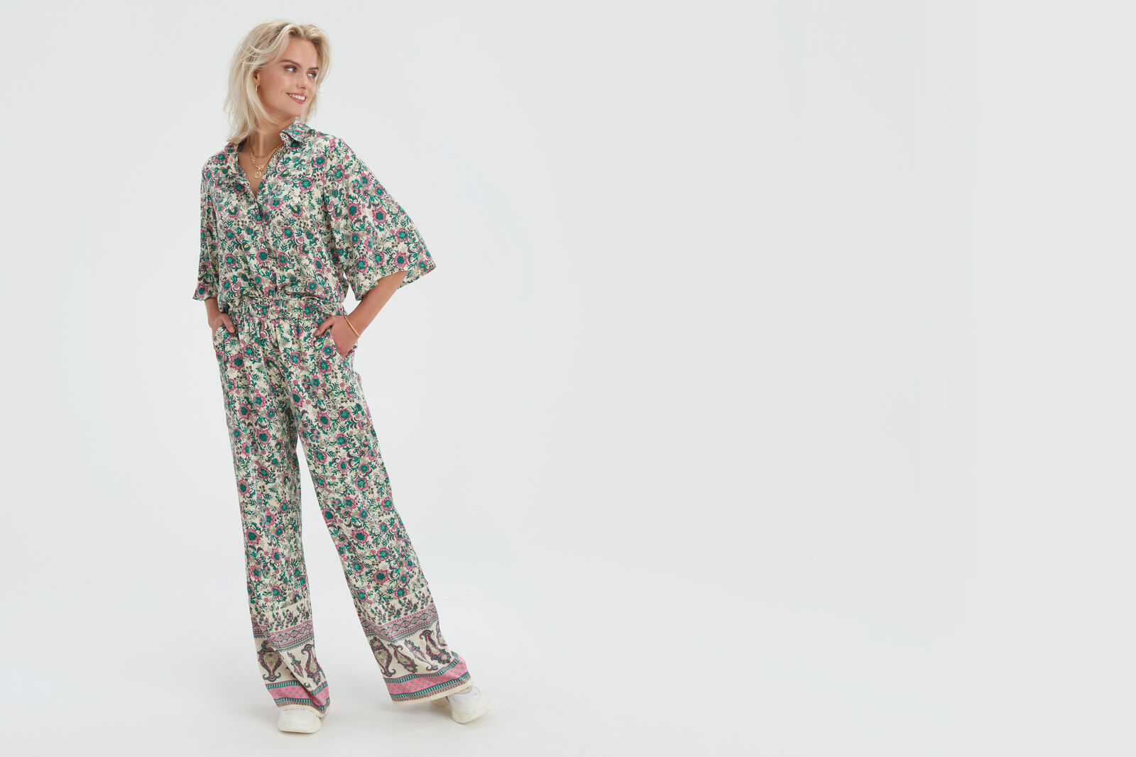 Printed Wide Leg Pants