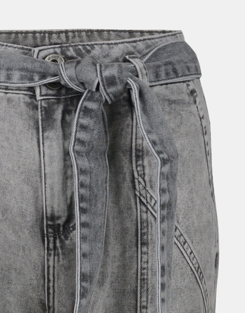 Saar Mom Jeans