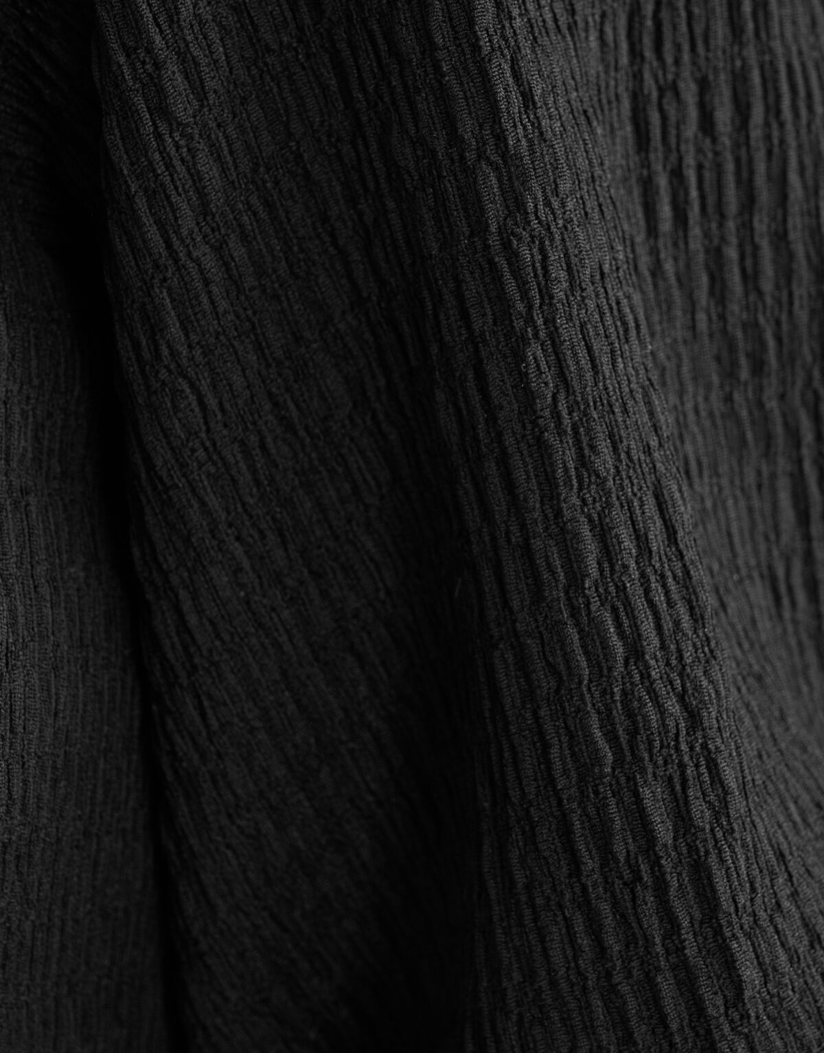 Crinkle V-hals Top Zwart SHOEBY WOMEN