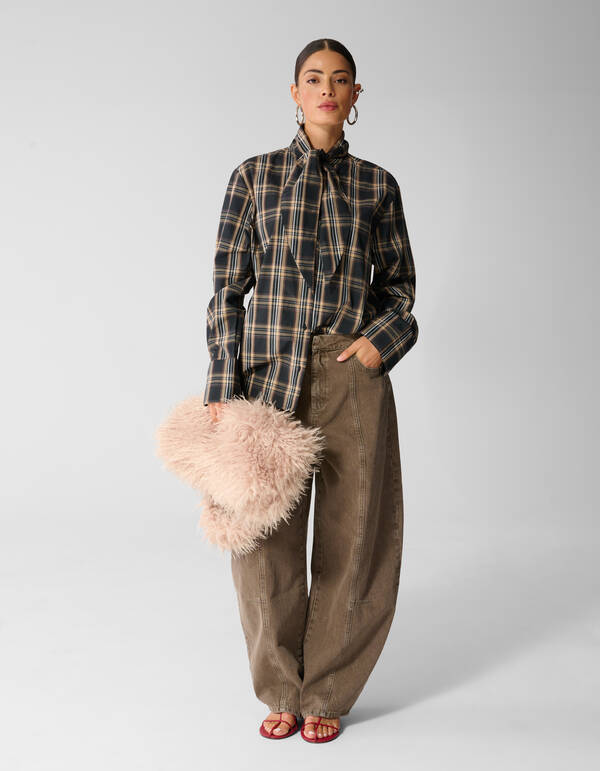 Oversized Fit Scarf Blouse Bruin SHOEBY WOMEN