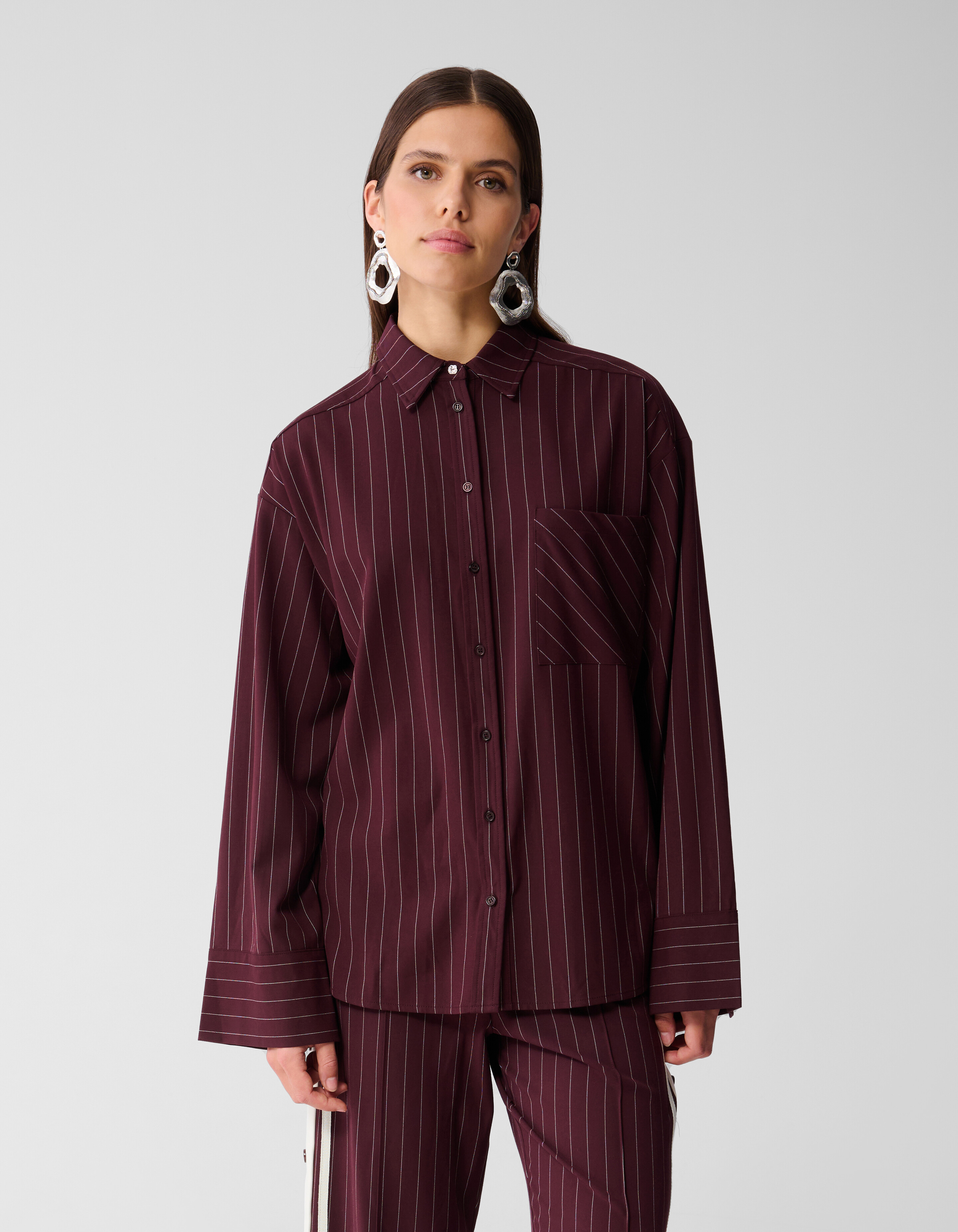 Oversized Pinstripe Blouse Donkerrood SHOEBY WOMEN