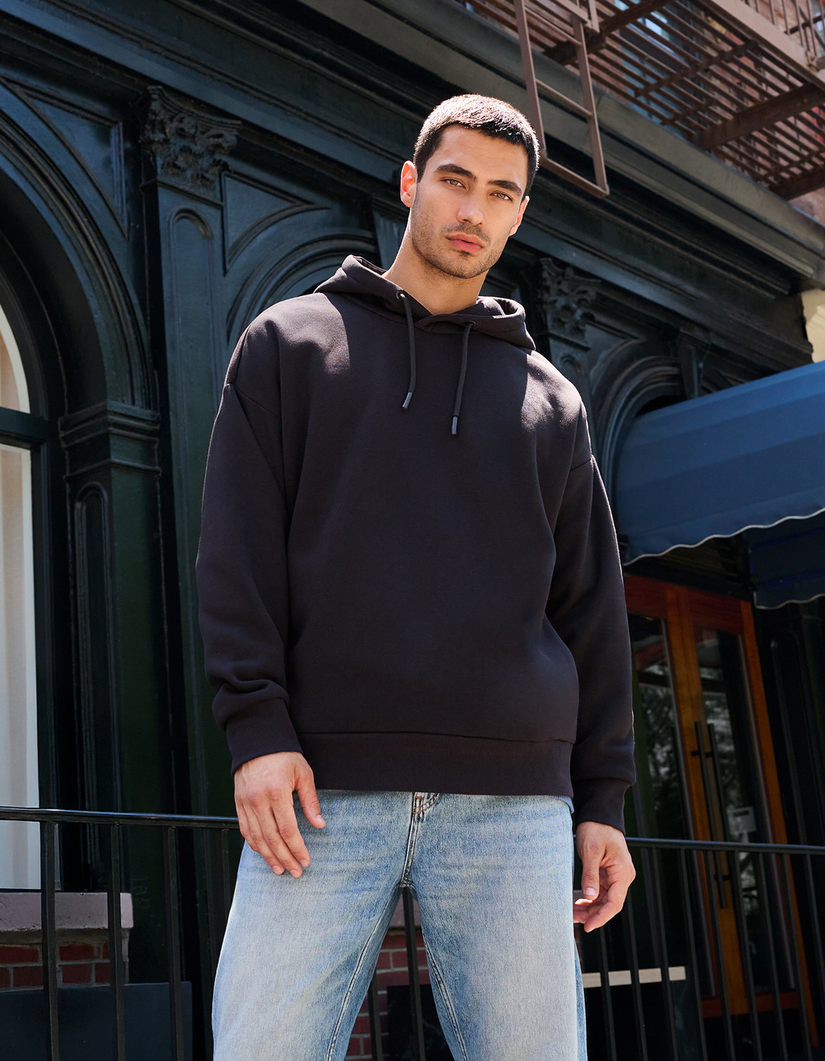 Label Sweat Hoodie Donkerbruin SHOEBY MEN