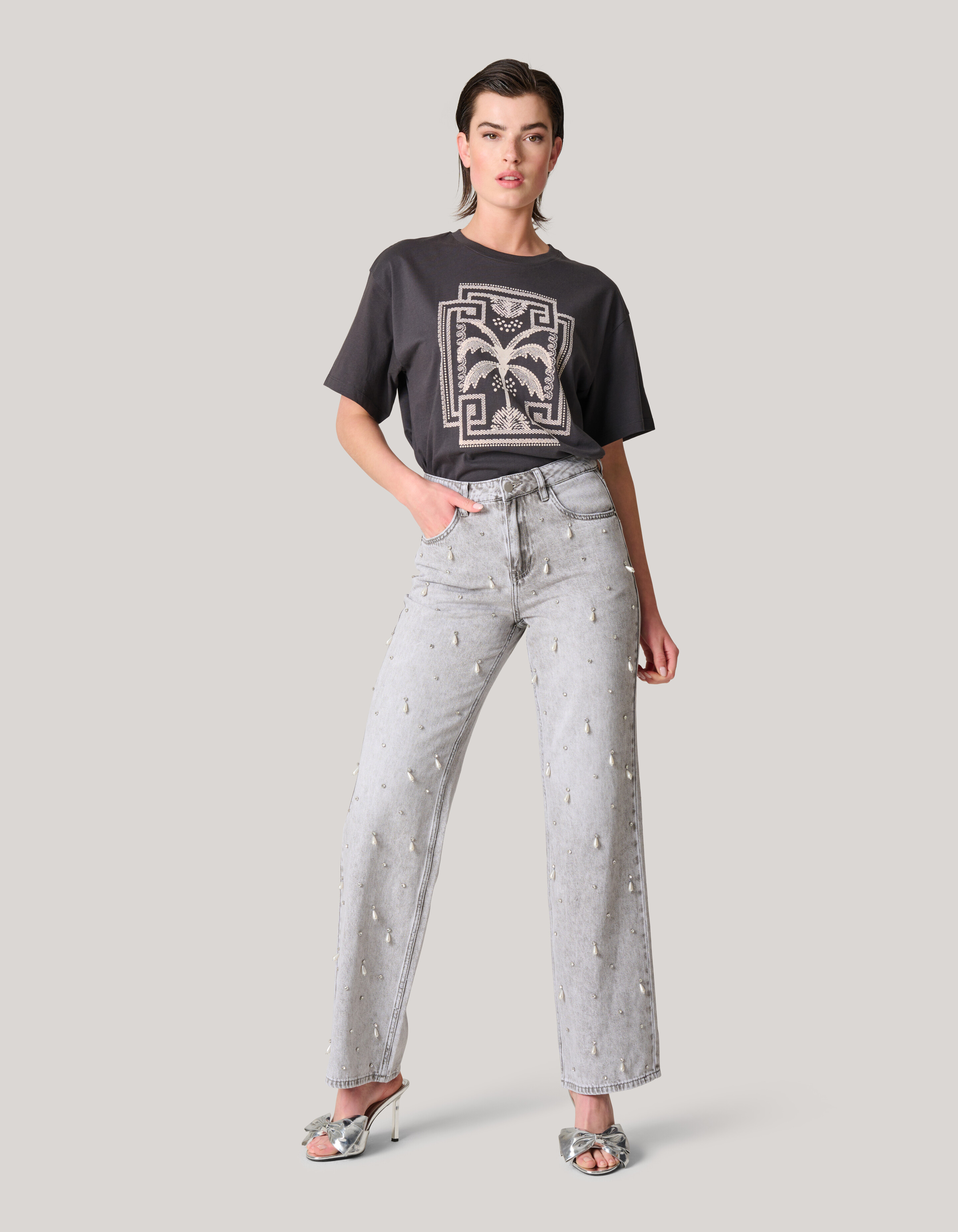 Embroidery Puff T-shirt Donkergrijs SHOEBY WOMEN