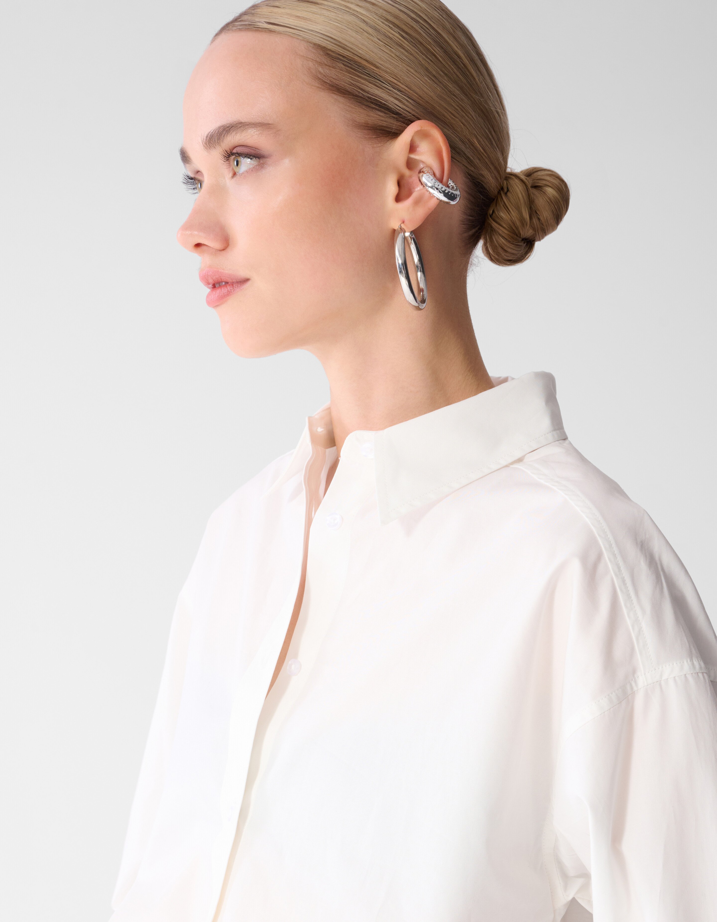 Oversized Ring Cuff Blouse Wit SHOEBY WOMEN