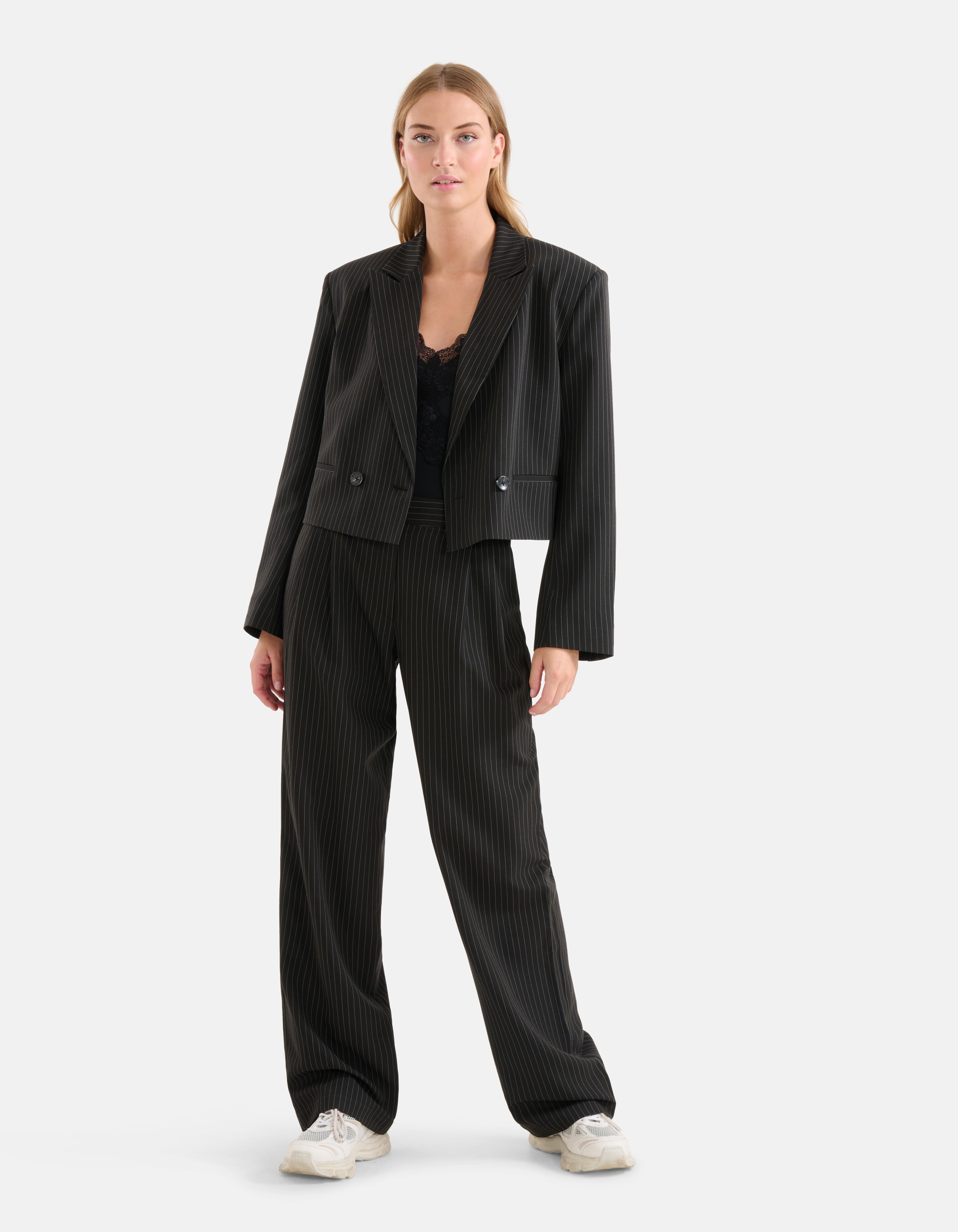 Pinstripe Cropped Blazer Zwart SHOEBY WOMEN
