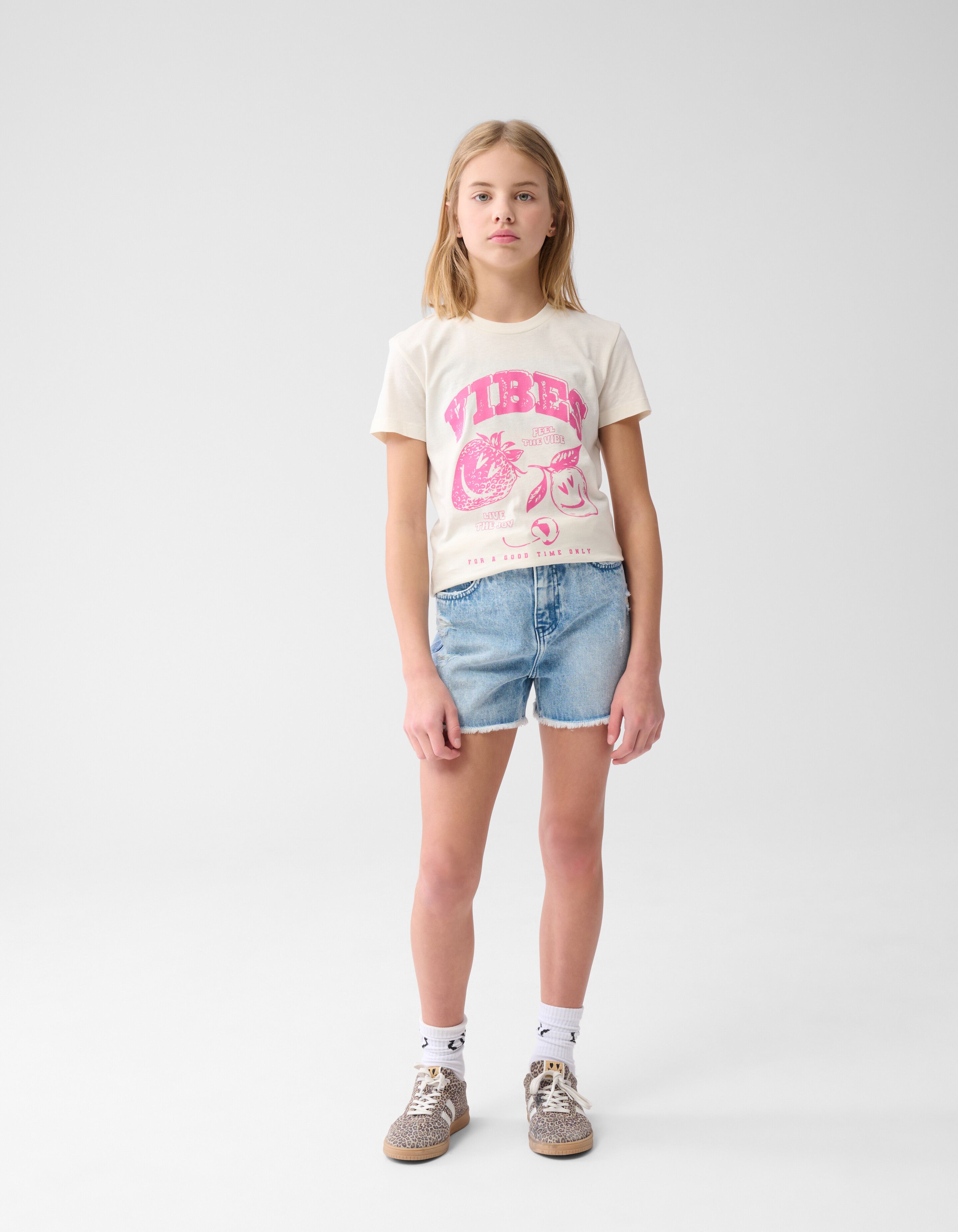 Vibes Artwork T-shirt Gebroken Wit SHOEBY GIRLS