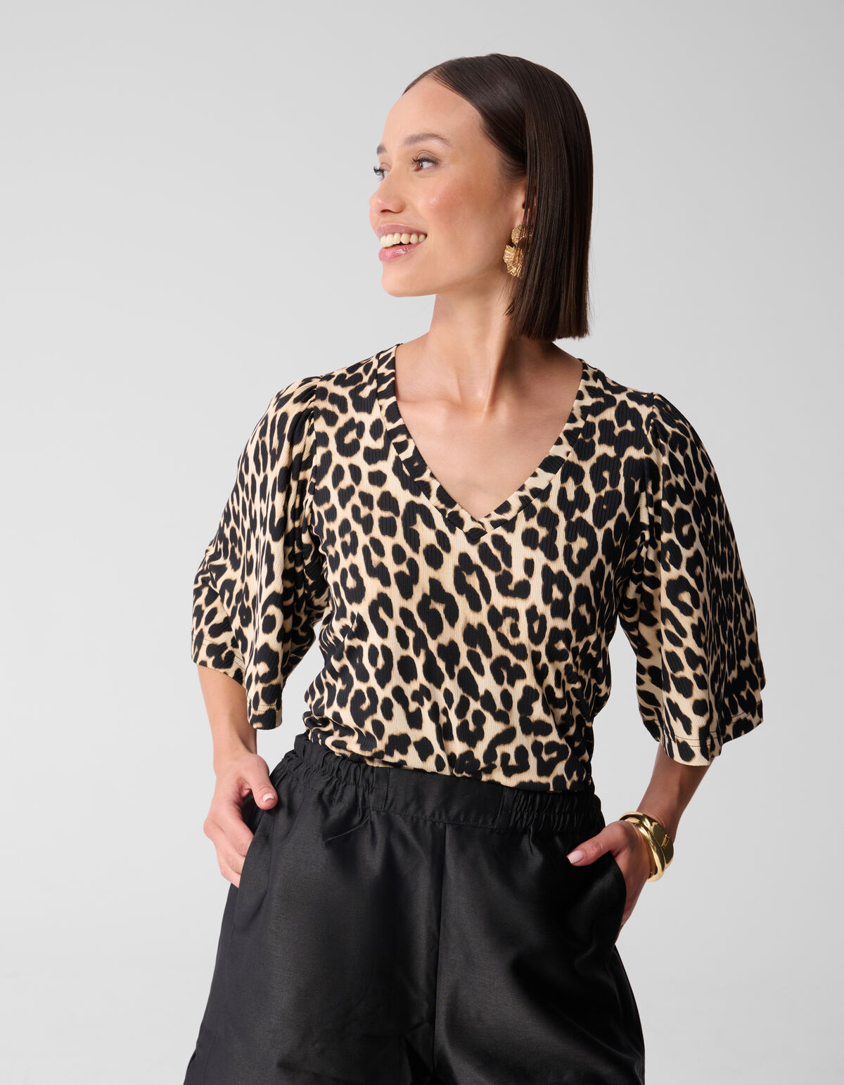 Leopard Ruffle Rib Top Bruin SHOEBY WOMEN