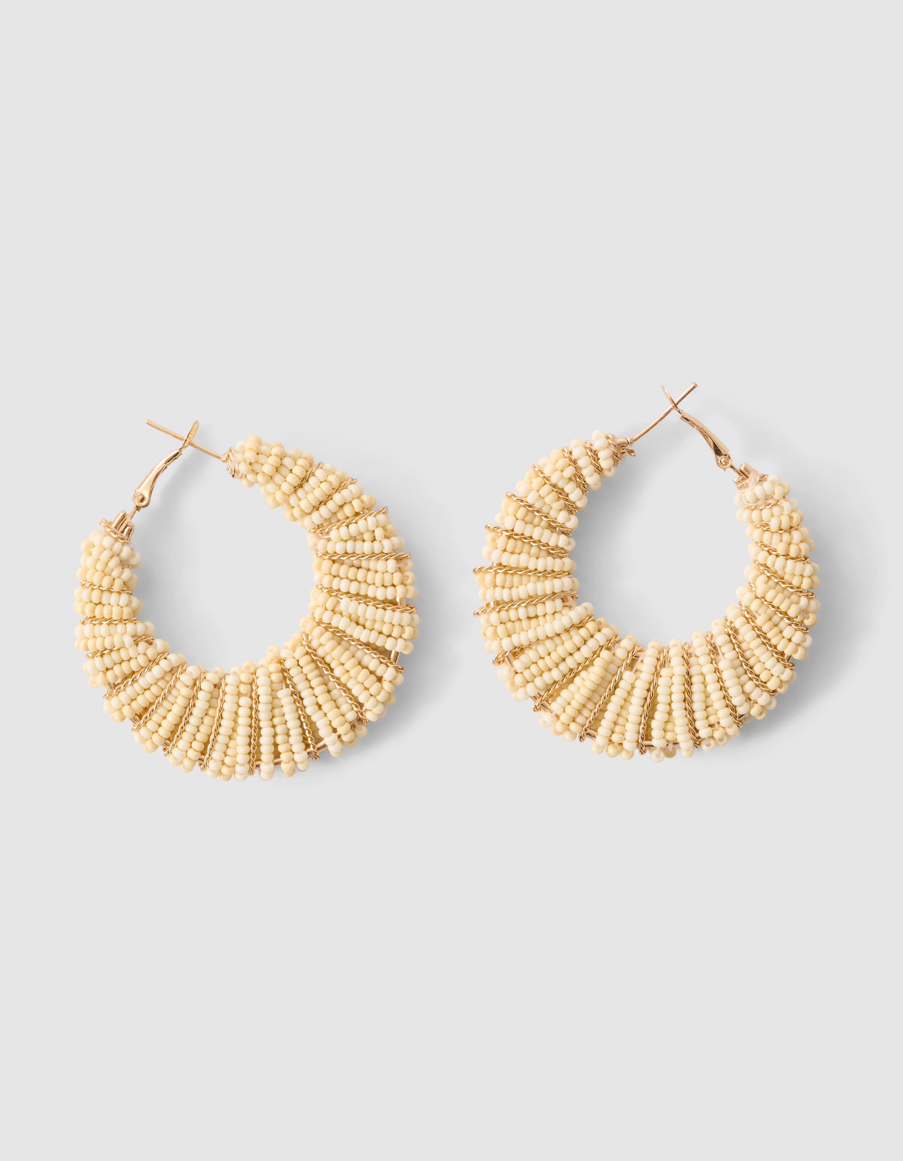 Beaded Hoop Oorbellen Lichtgeel SHOEBY ACCESSOIRES