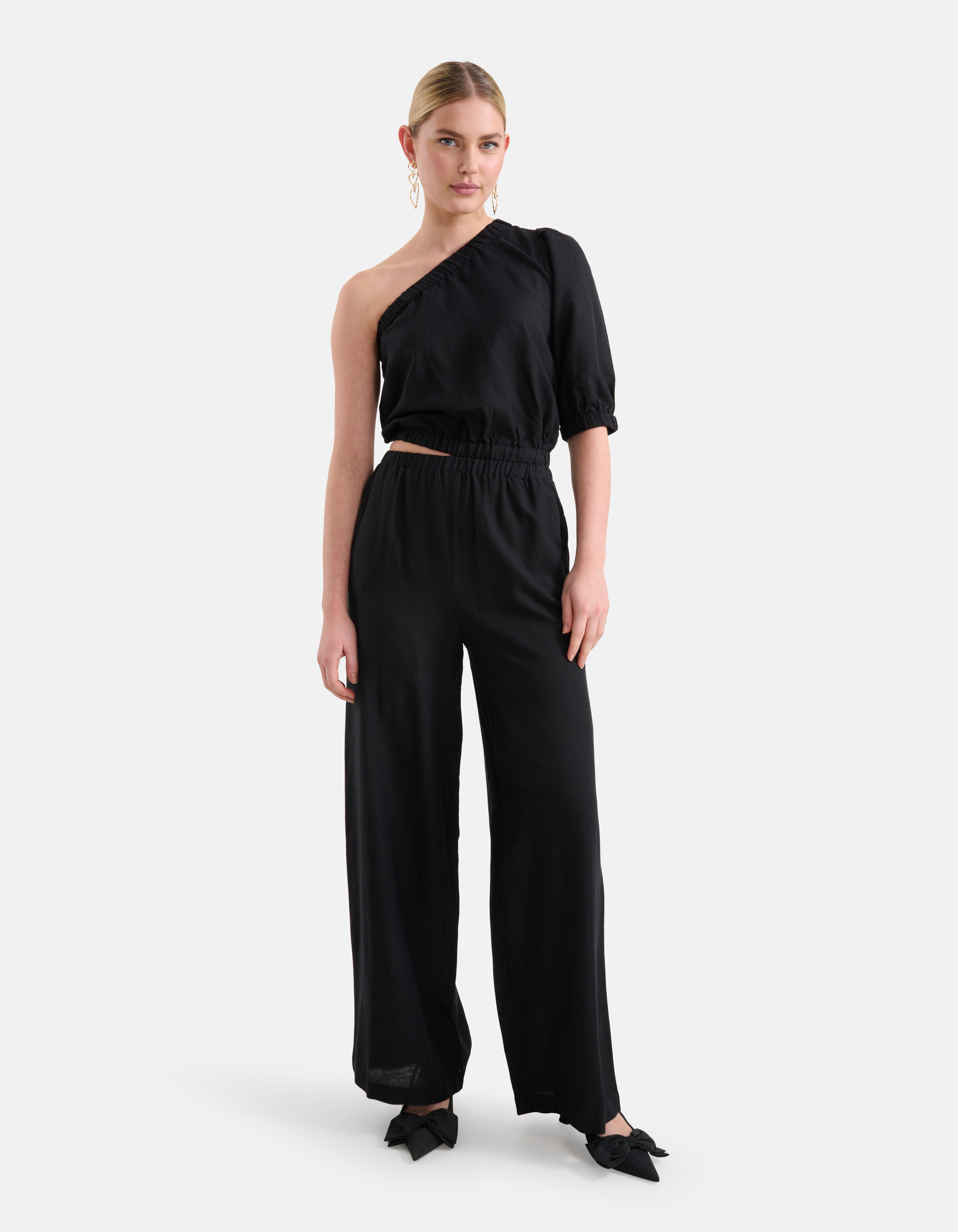 Linnen One Shoulder Jumpsuit Zwart SHOEBY WOMEN