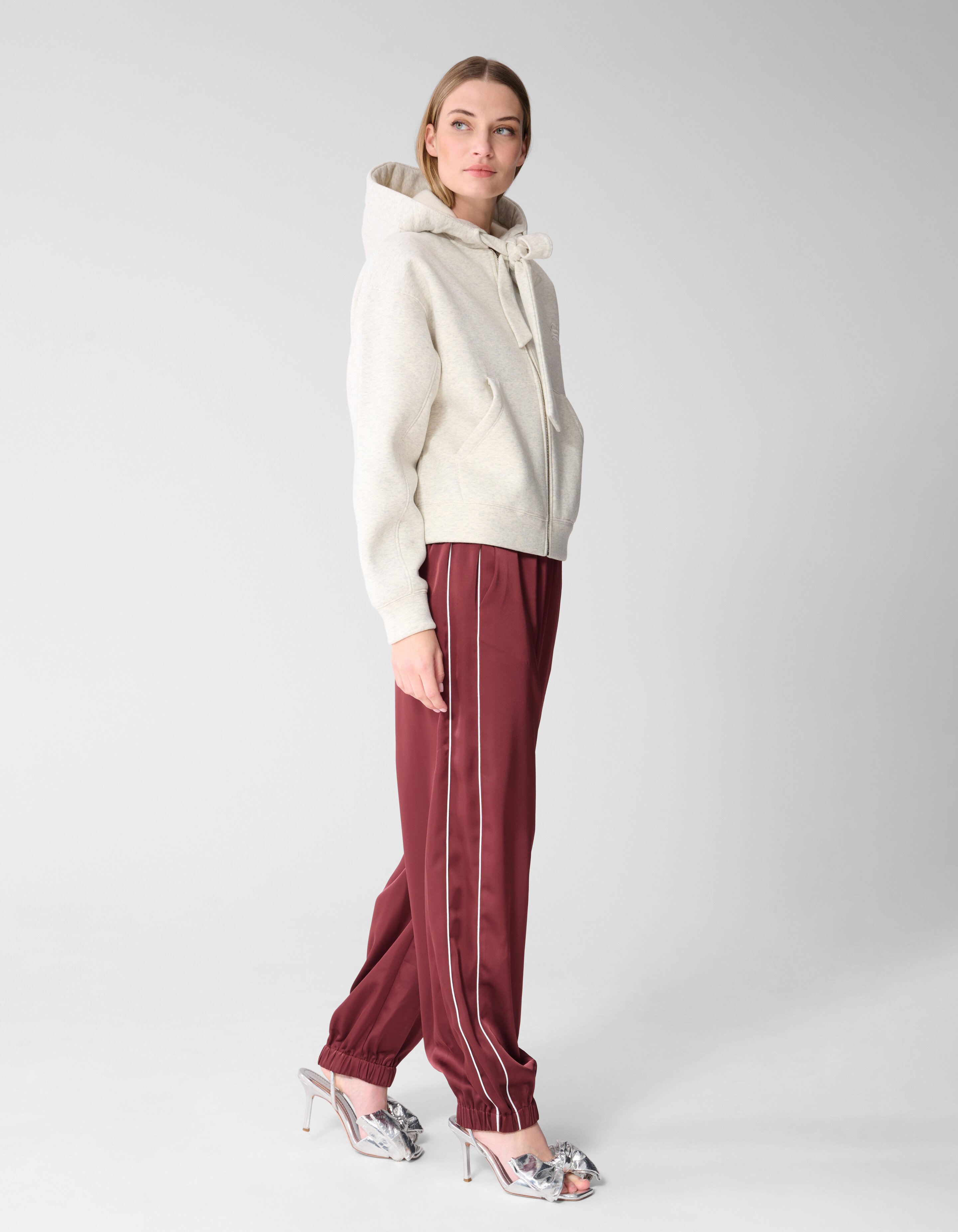 Satijnen Contrast Jogger Donkerrood SHOEBY WOMEN