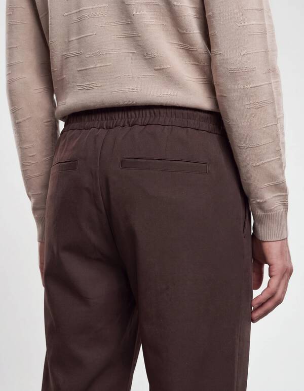 Straight Fit Pintuck Broek Donkerbruin SHOEBY MEN