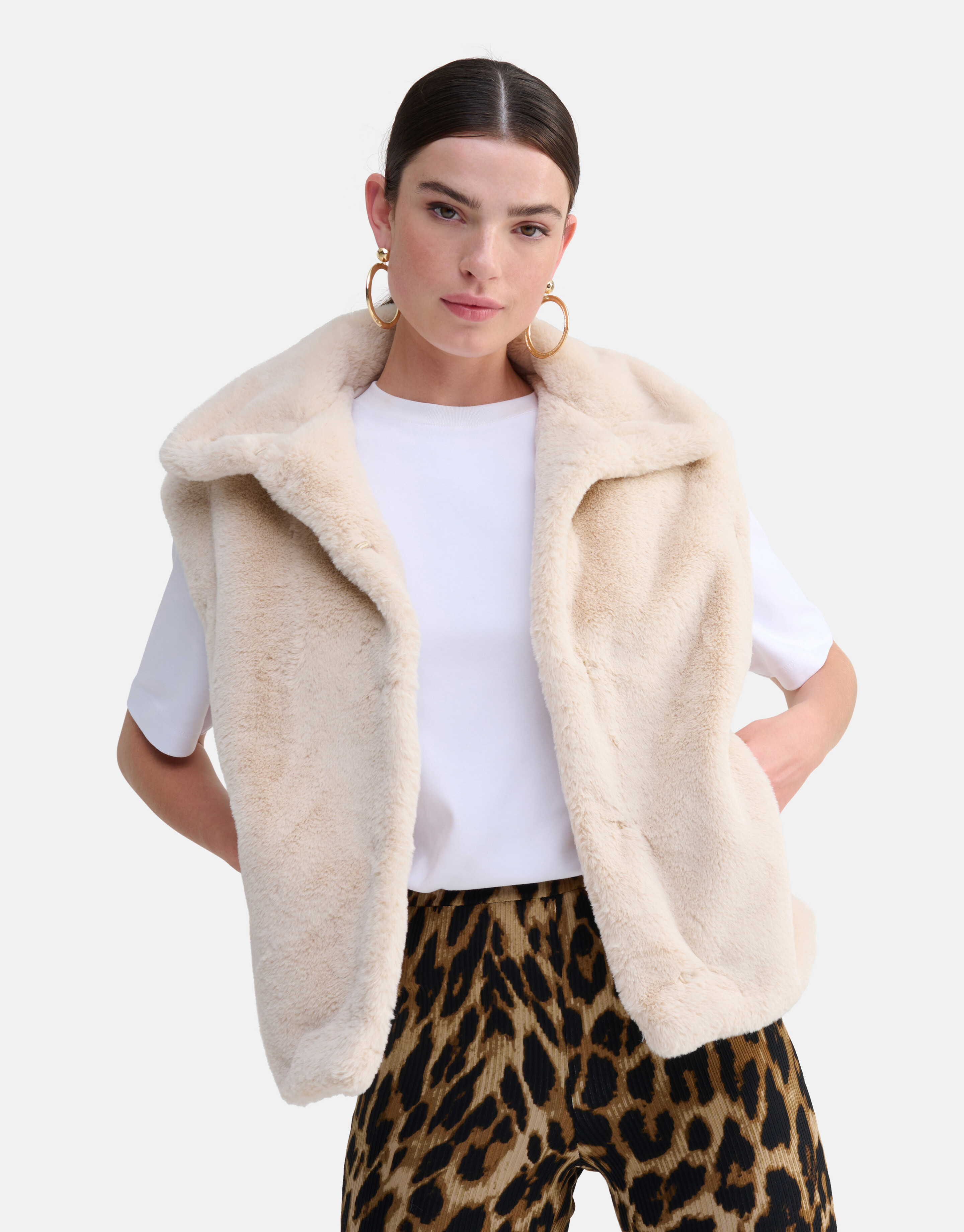 Faux Fur Gilet Beige SHOEBY WOMEN