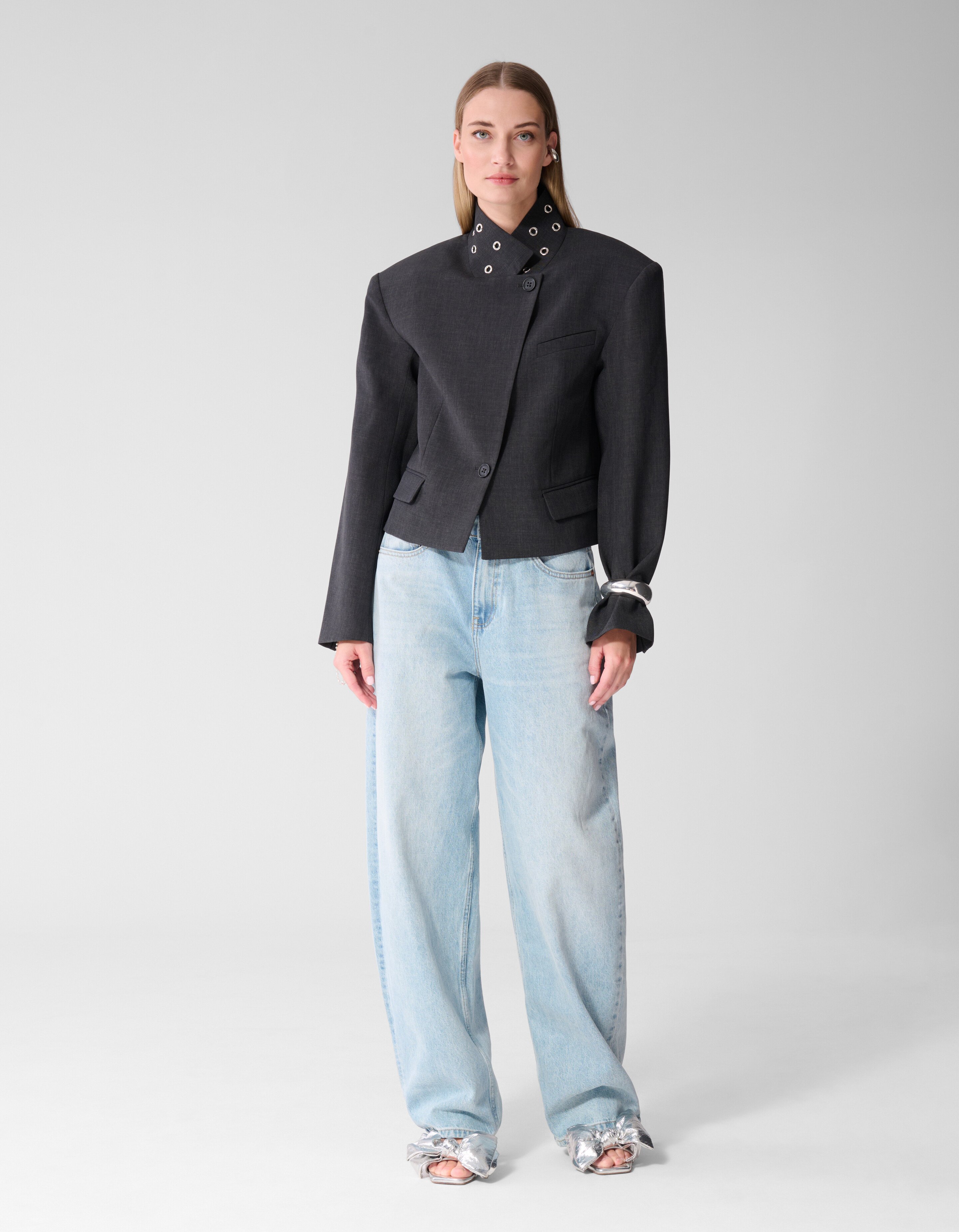 Cropped Eyelet Blazer Donkergrijs SHOEBY WOMEN