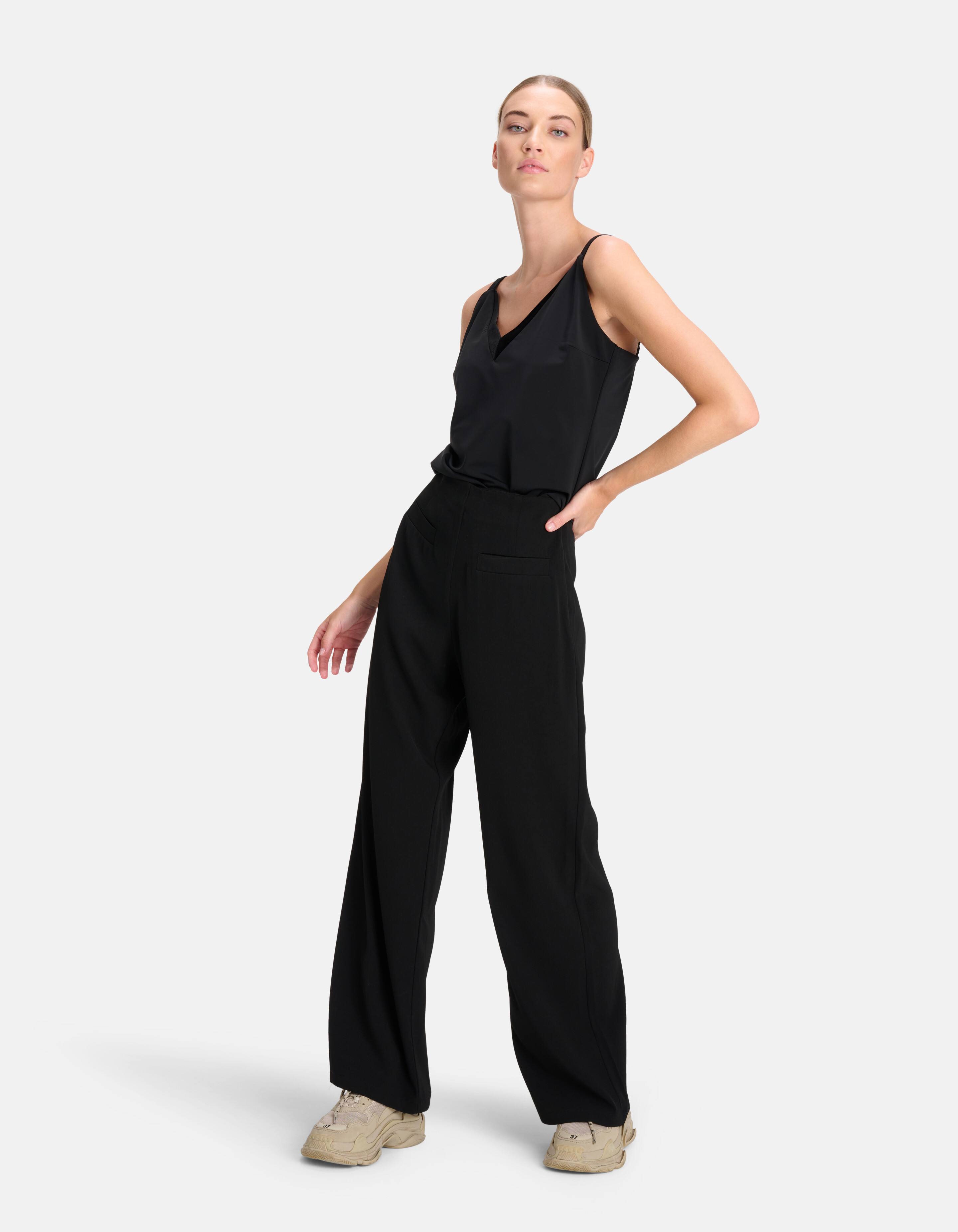 Velvet Travel Top Zwart SHOEBY WOMEN