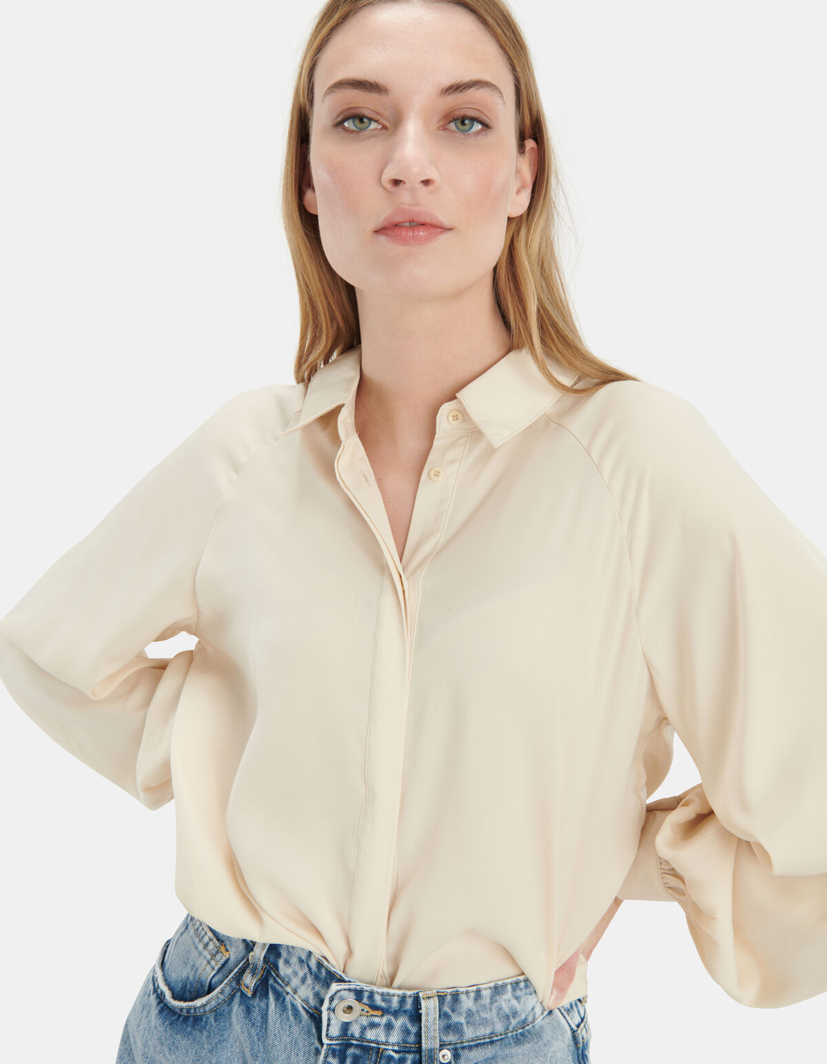 Uni Base Blouse EKSEPT