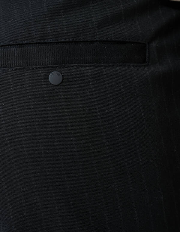 Pinstripe Tapered Fit Broek Zwart SHOEBY MEN