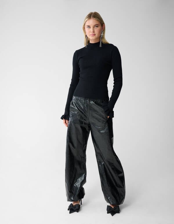 Frill Top Zwart SHOEBY WOMEN